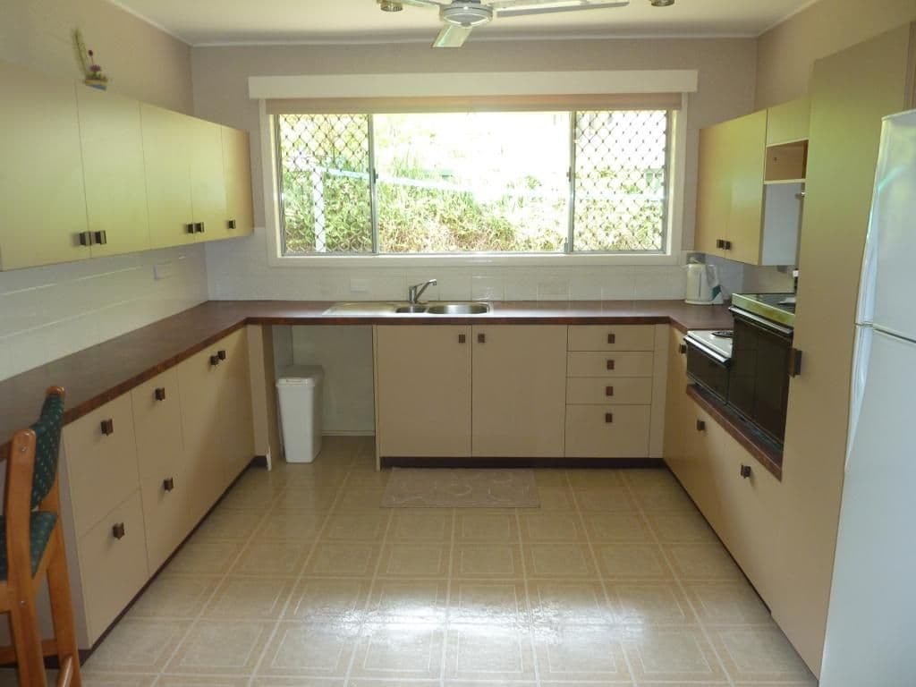 32 Struan Street, CHAPEL HILL QLD 4069, Chapel Hill - Thumbnail 3