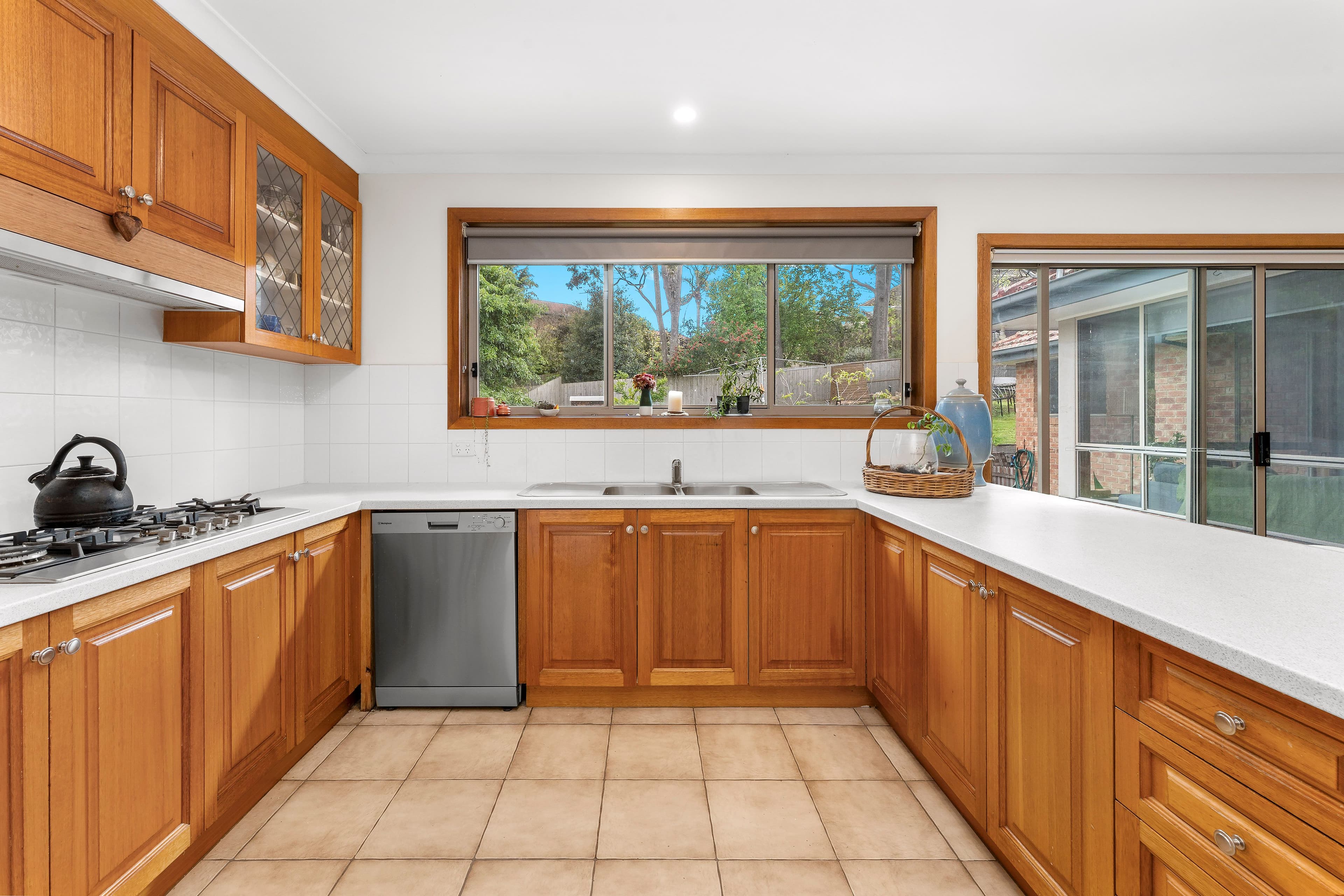 38 Wellington Park Drive, Warranwood VIC 3134, Warranwood - Thumbnail 2