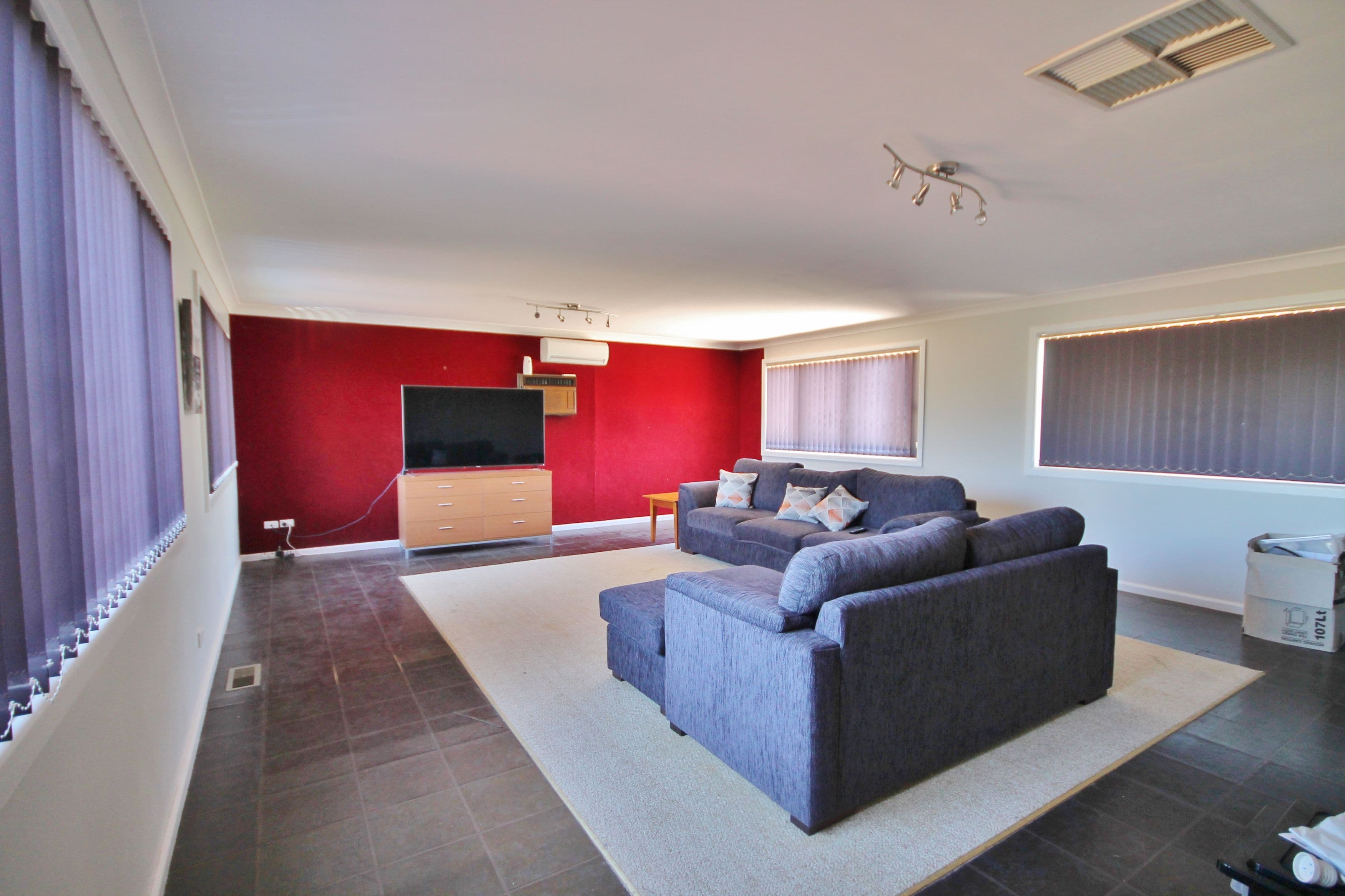 7 William Street, Young - Thumbnail 8