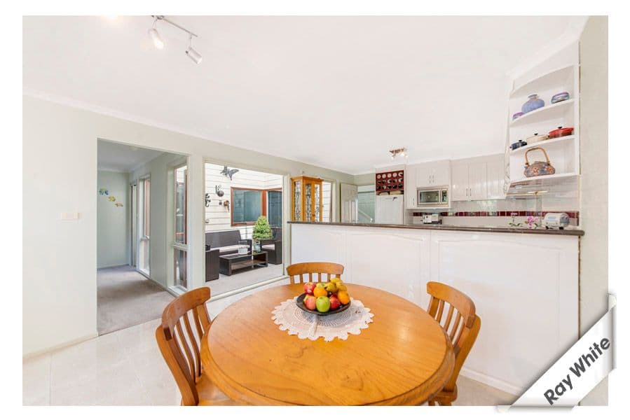 74 Crest Park Parade, QUEANBEYAN NSW 2620, Queanbeyan West - Thumbnail 4