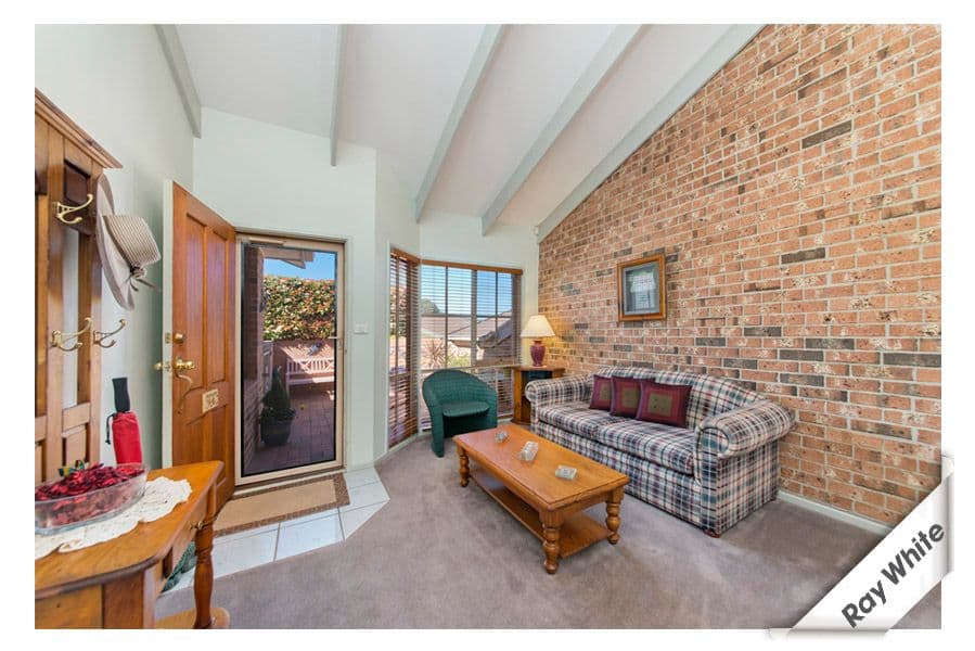 74 Crest Park Parade, QUEANBEYAN NSW 2620, Queanbeyan West - Thumbnail 6