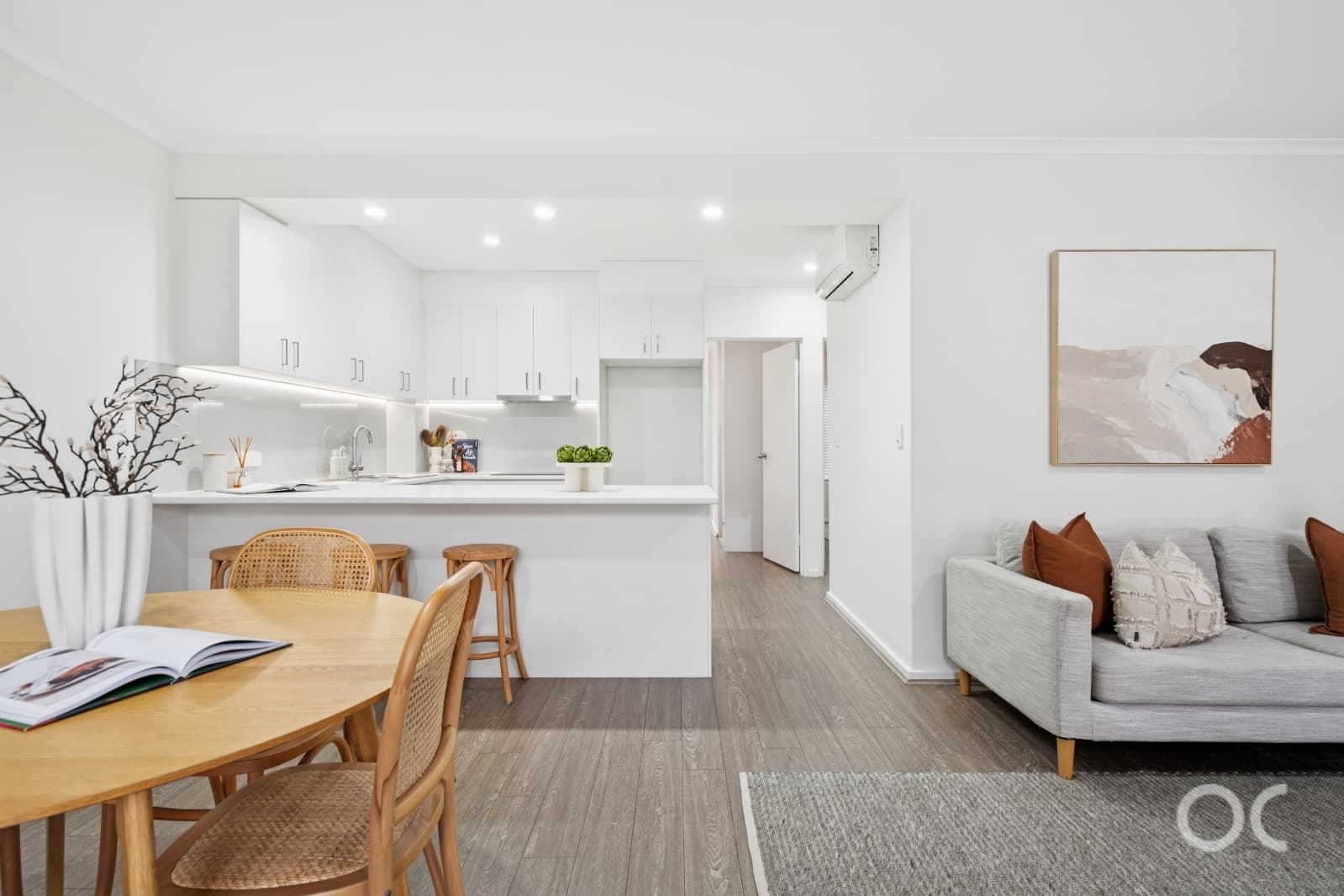 2/19 St Helena Place, Adelaide - Thumbnail 2