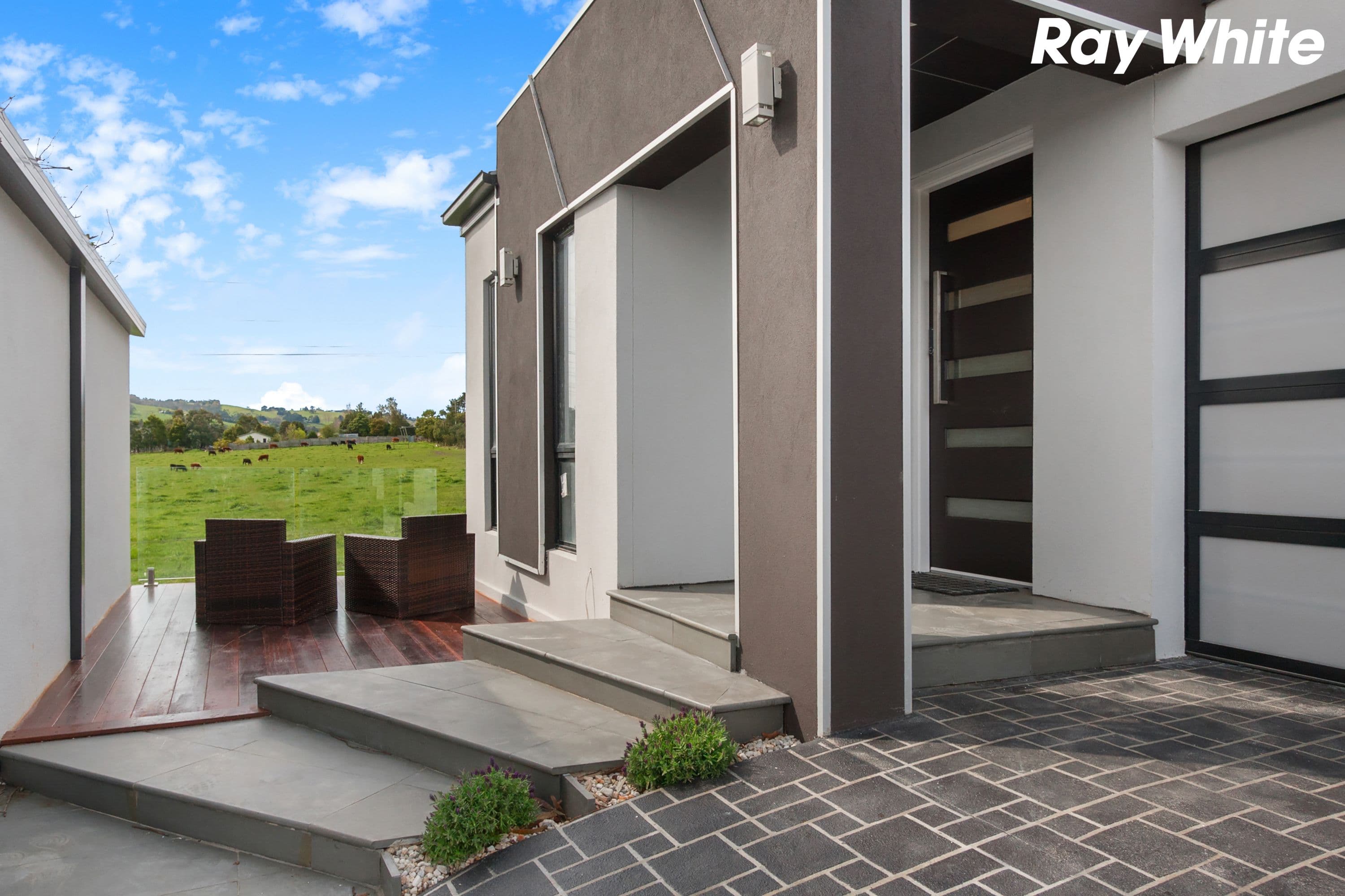11 Penarie Place, Pakenham VIC 3810, Pakenham - Thumbnail 3