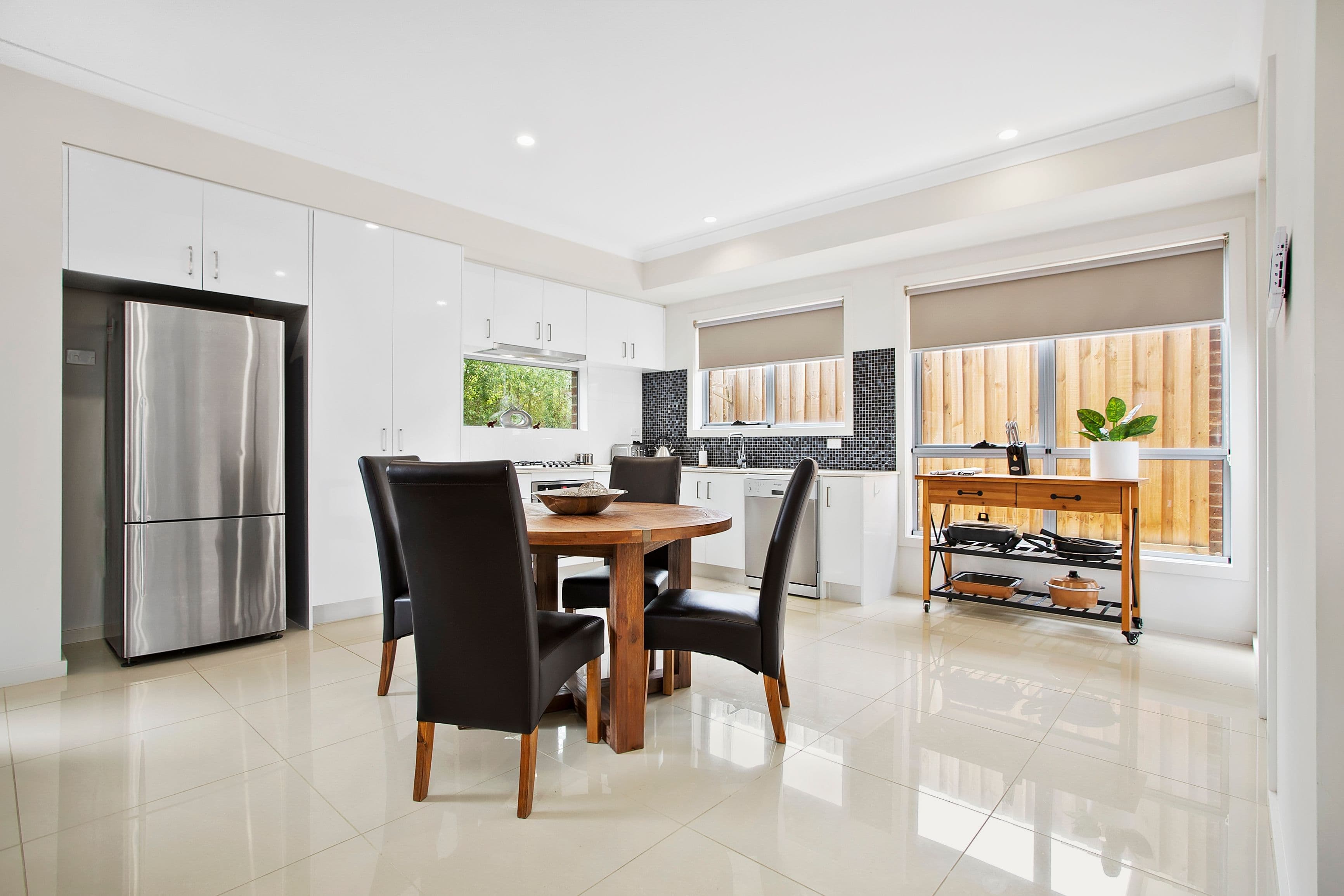 28 McGlynn Avenue, South Morang VIC 3752, South Morang - Thumbnail 2