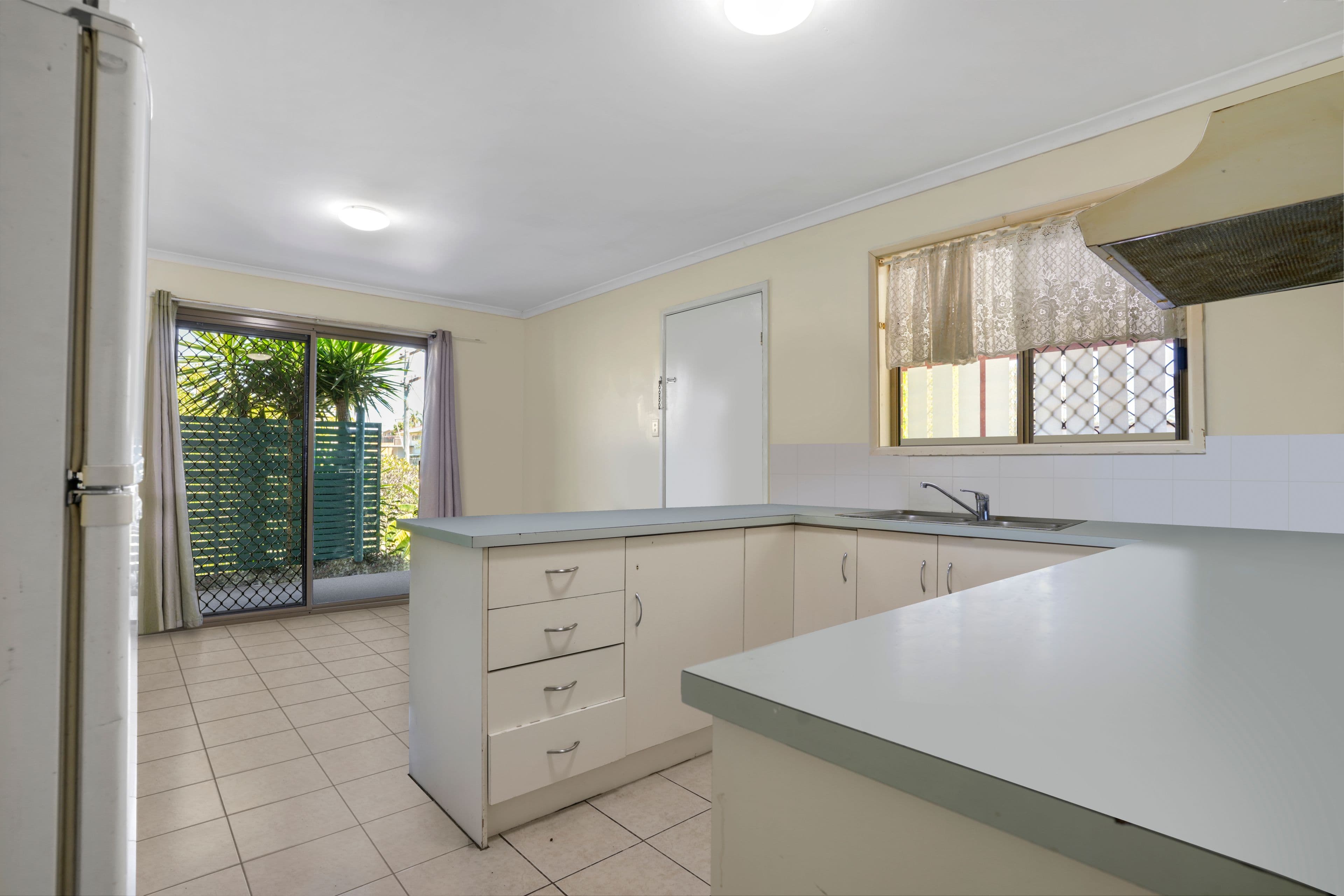 129 Dalrymple Drive, Toolooa QLD 4680, Toolooa - Thumbnail 4