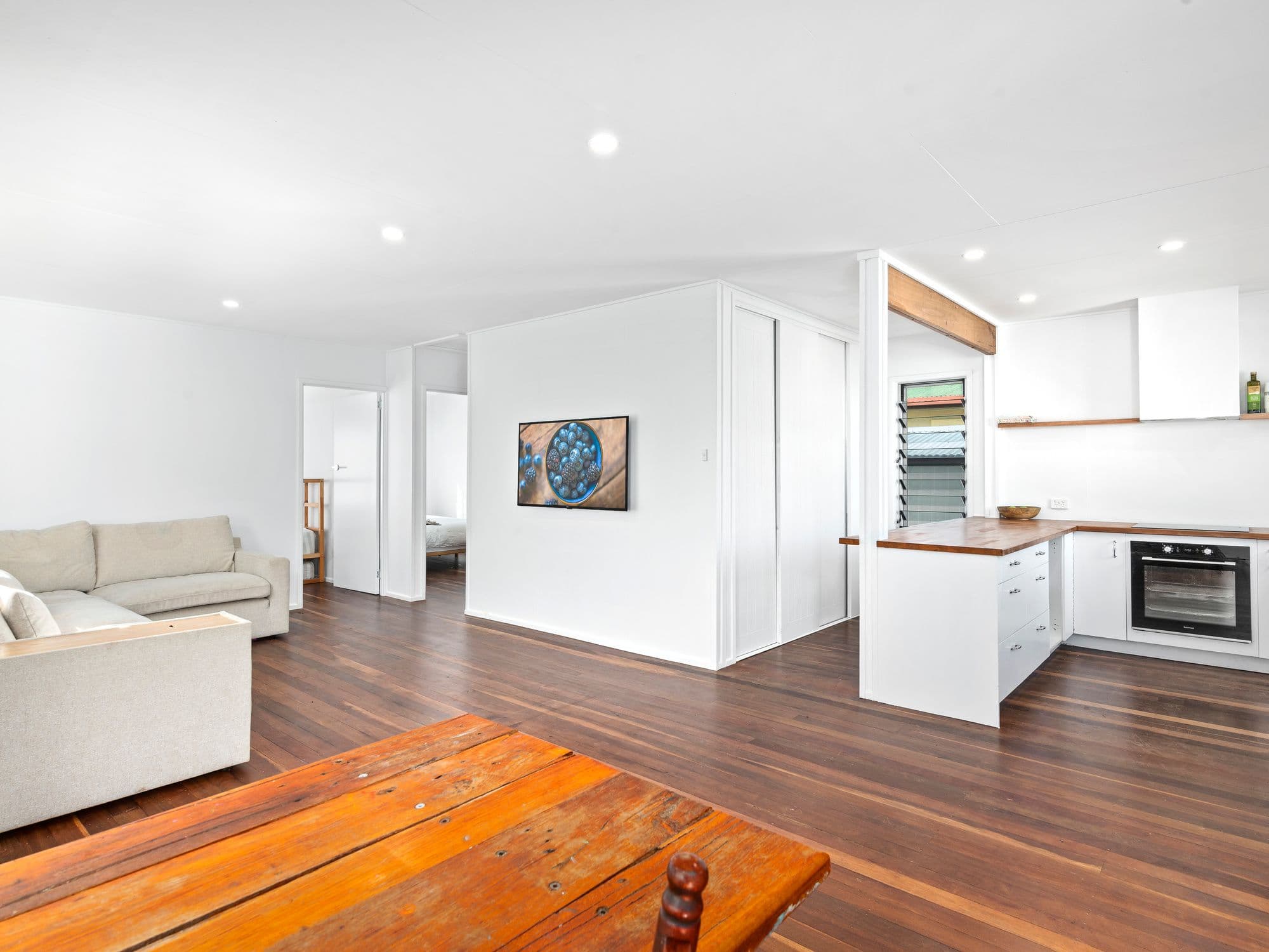 15 Moresby Avenue, Palm Beach QLD 4221, Palm Beach - Thumbnail 5