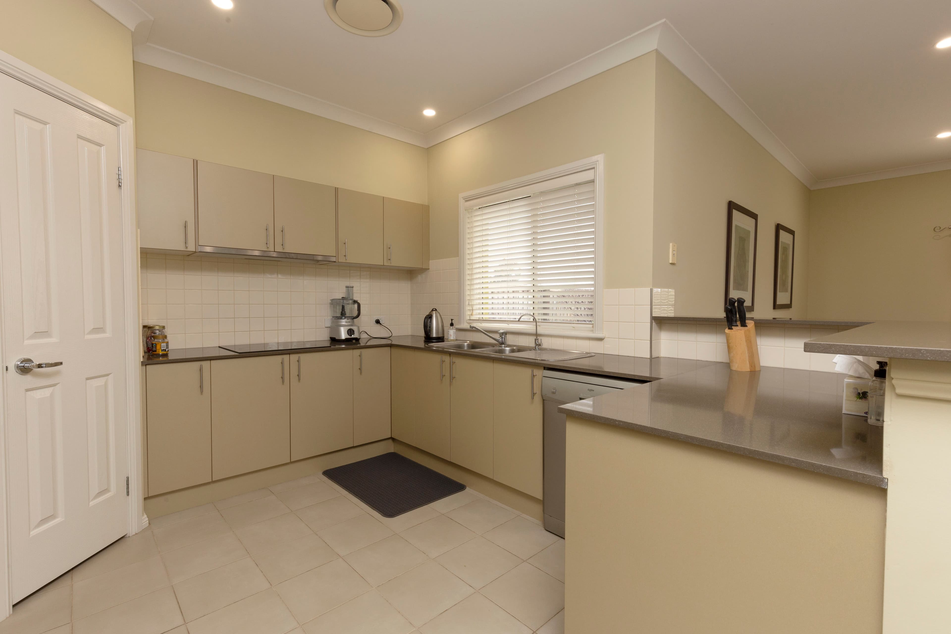 27 Shoreline Drive, Tea Gardens NSW 2324, Tea Gardens - Thumbnail 3