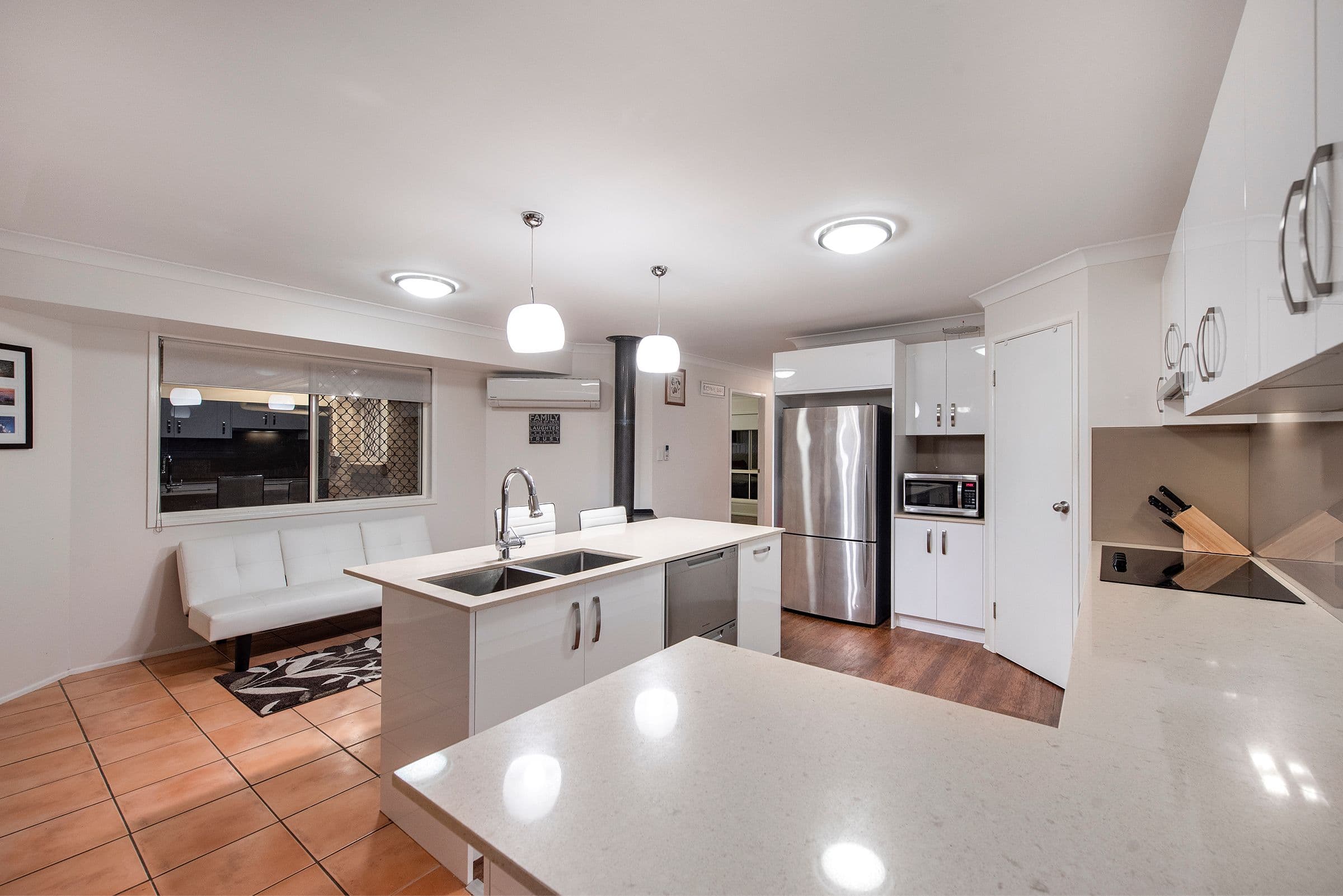 11 Forestglen Crescent, Bahrs Scrub QLD 4207, Bahrs Scrub - Thumbnail 4