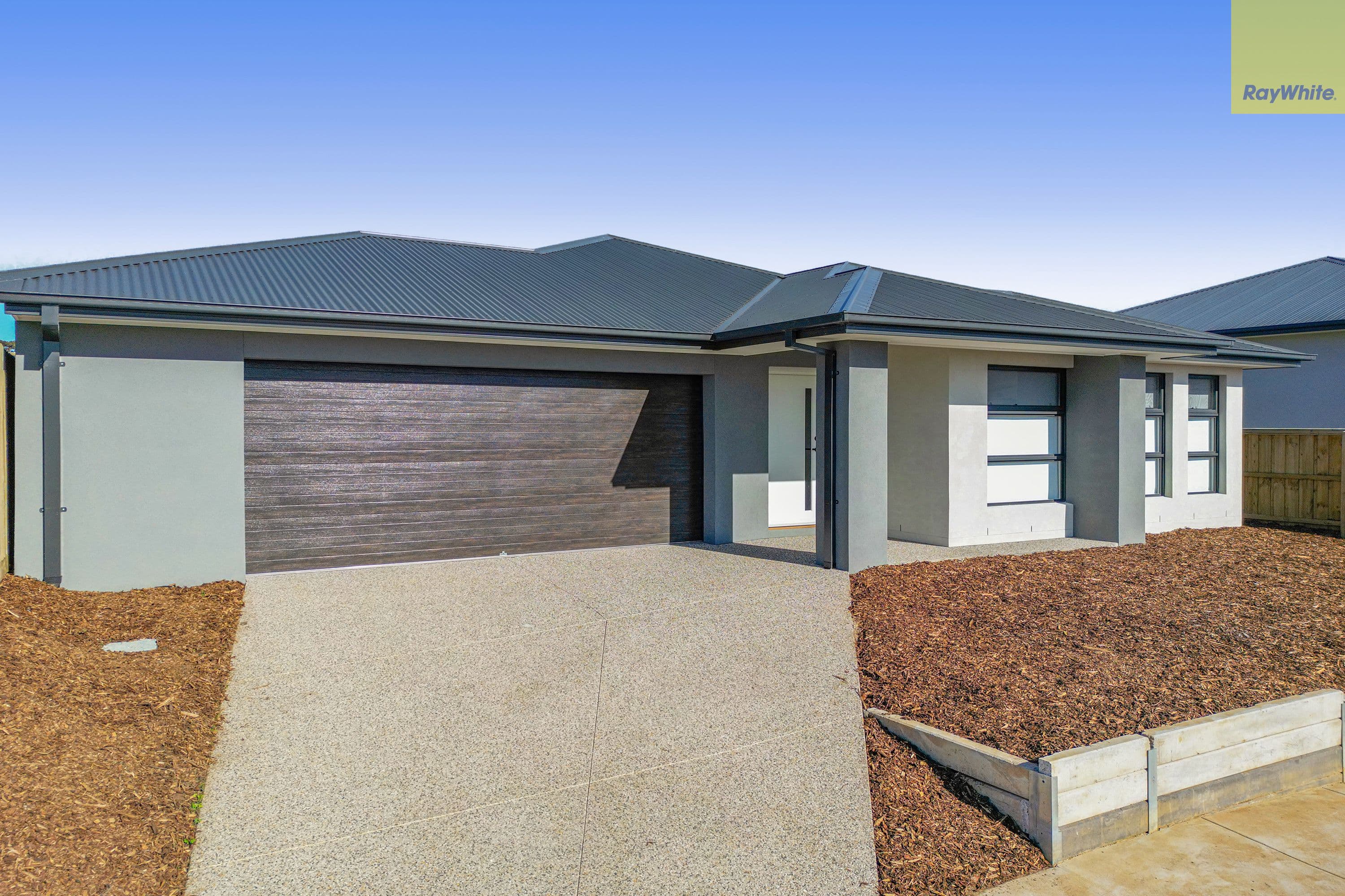 215 Stonehill Drive, Maddingley VIC 3340, Maddingley - Image 1