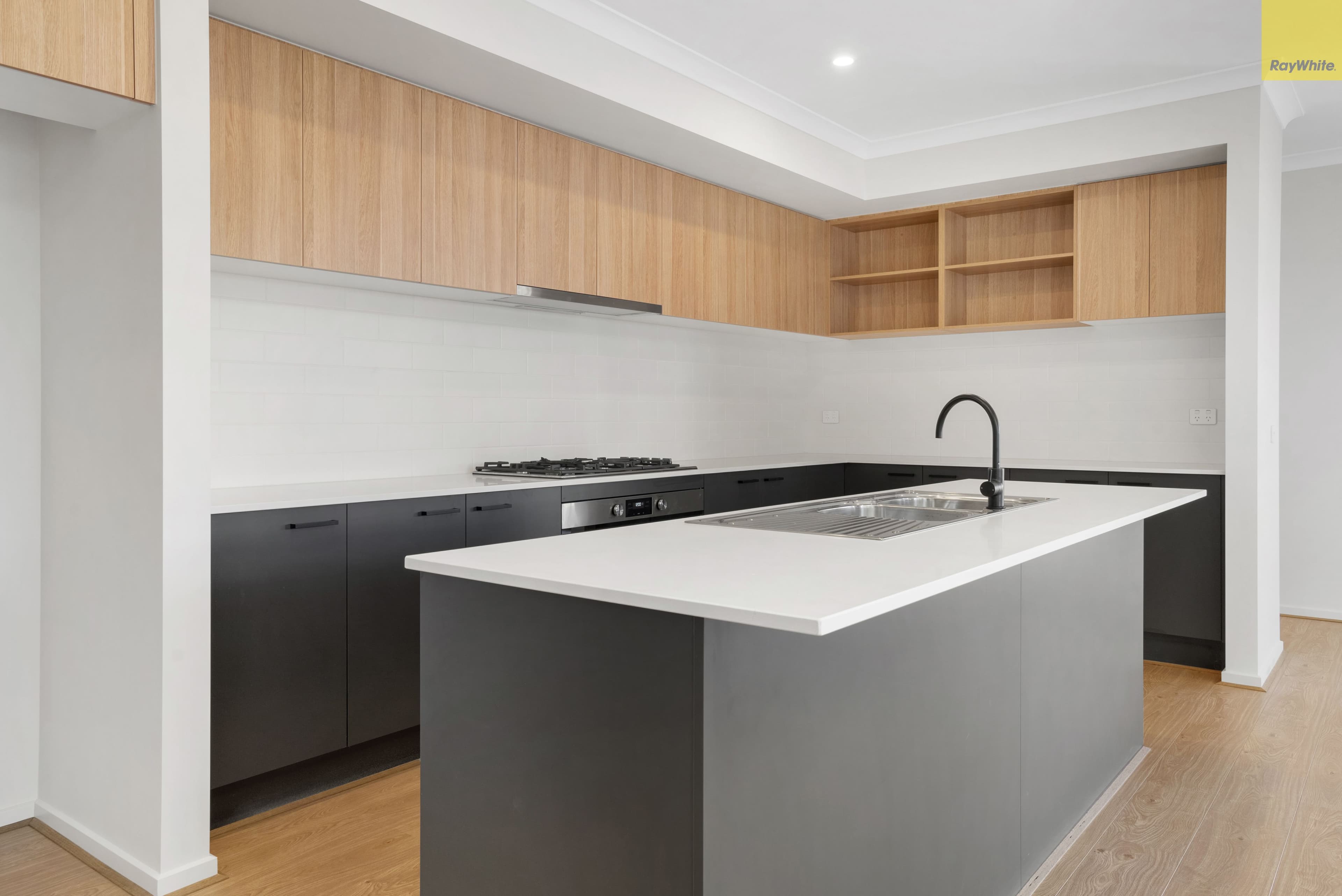 215 Stonehill Drive, Maddingley VIC 3340, Maddingley - Thumbnail 4