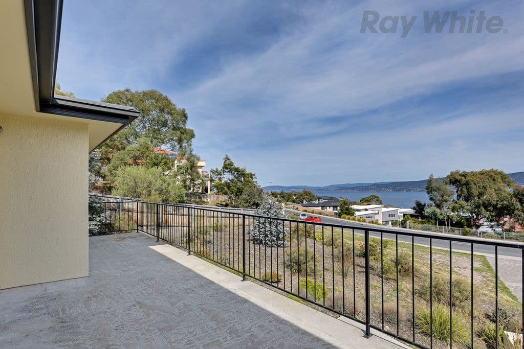 636 Oceana Drive, Tranmere TAS 7018, Tranmere - Thumbnail 2