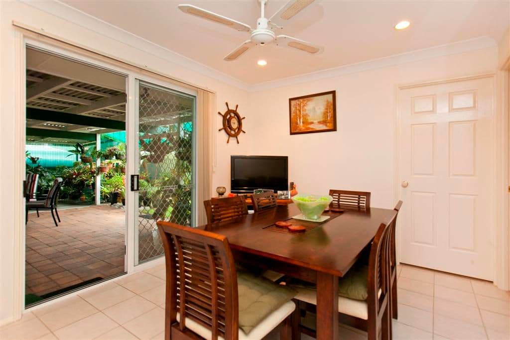 12 Grandis Crescent, VICTORIA POINT QLD 4165, Victoria Point - Thumbnail 8