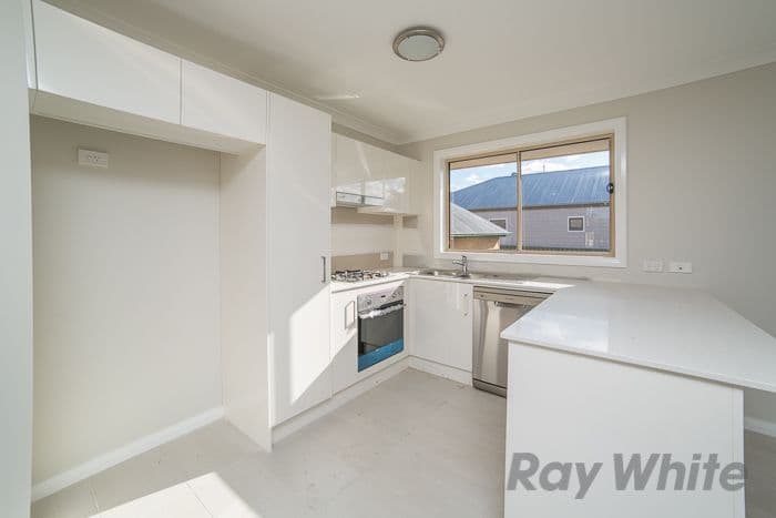 35 Hobart Road, NEW LAMBTON NSW 2305, New Lambton - Thumbnail 4