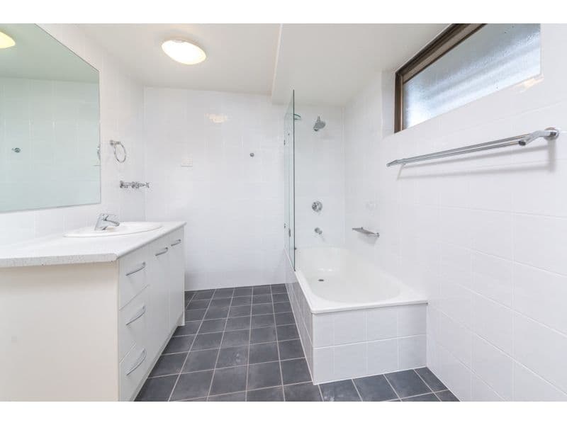 26 Simpsons Road, BARDON QLD 4065, Bardon - Thumbnail 4