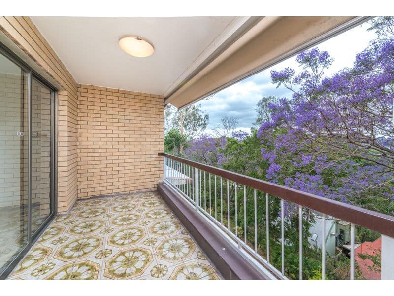 26 Simpsons Road, BARDON QLD 4065, Bardon - Thumbnail 7