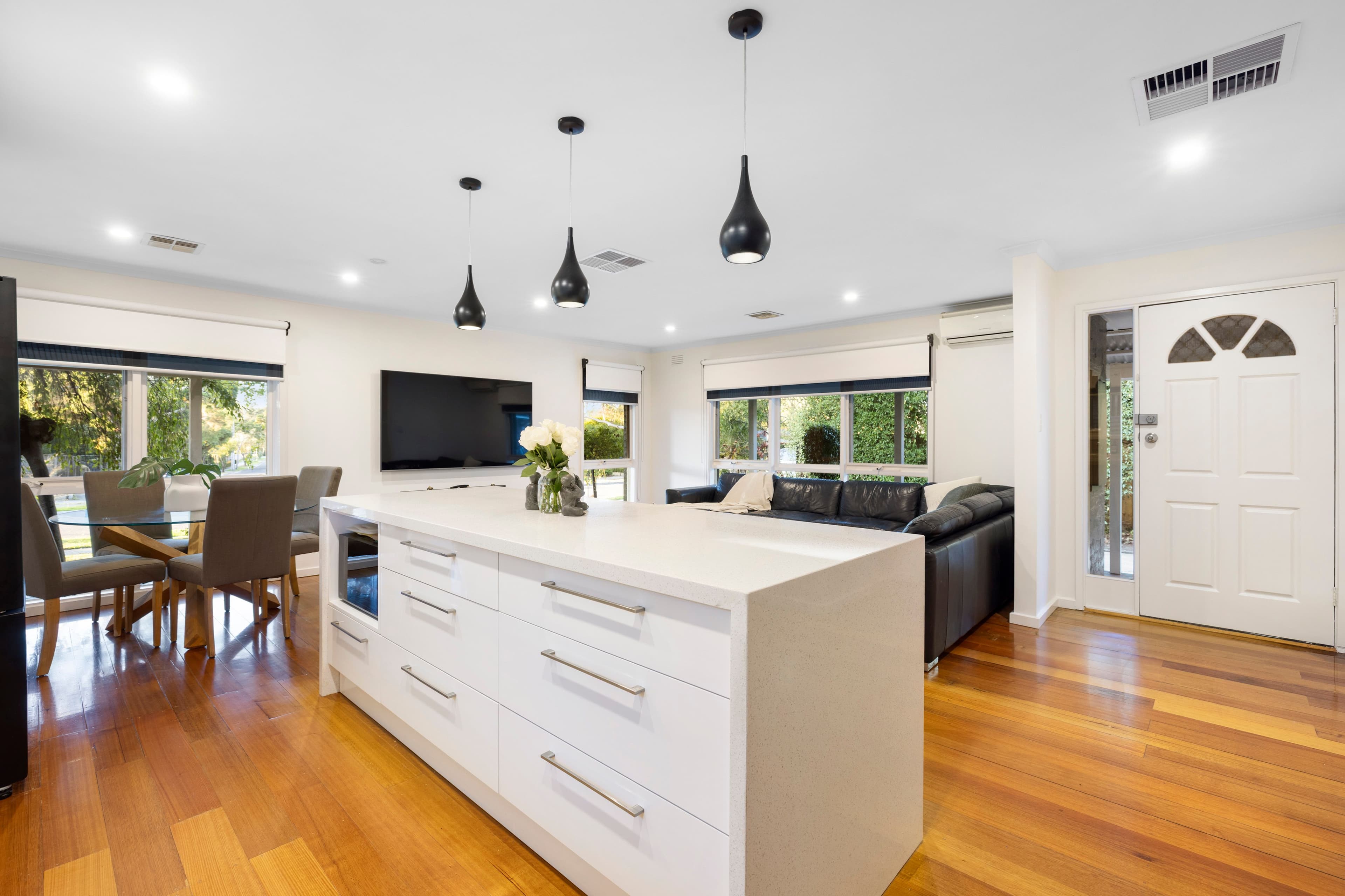 12 Dudley Avenue, Wantirna VIC 3152, Wantirna - Thumbnail 4