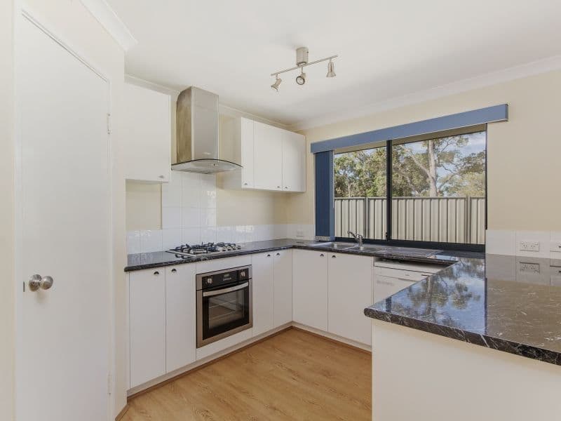 21 Yelbeni Loop, Baldivis WA 6171, Baldivis - Thumbnail 2