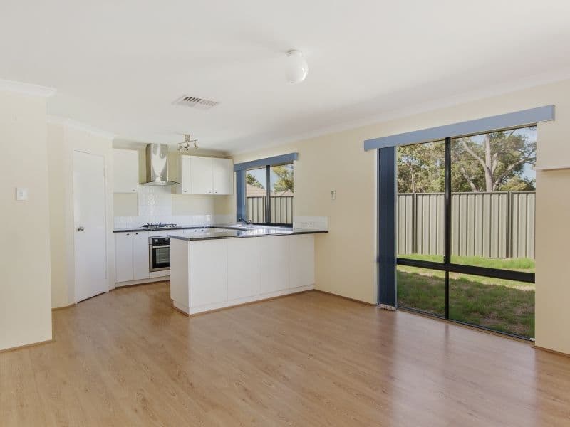 21 Yelbeni Loop, Baldivis WA 6171, Baldivis - Thumbnail 3