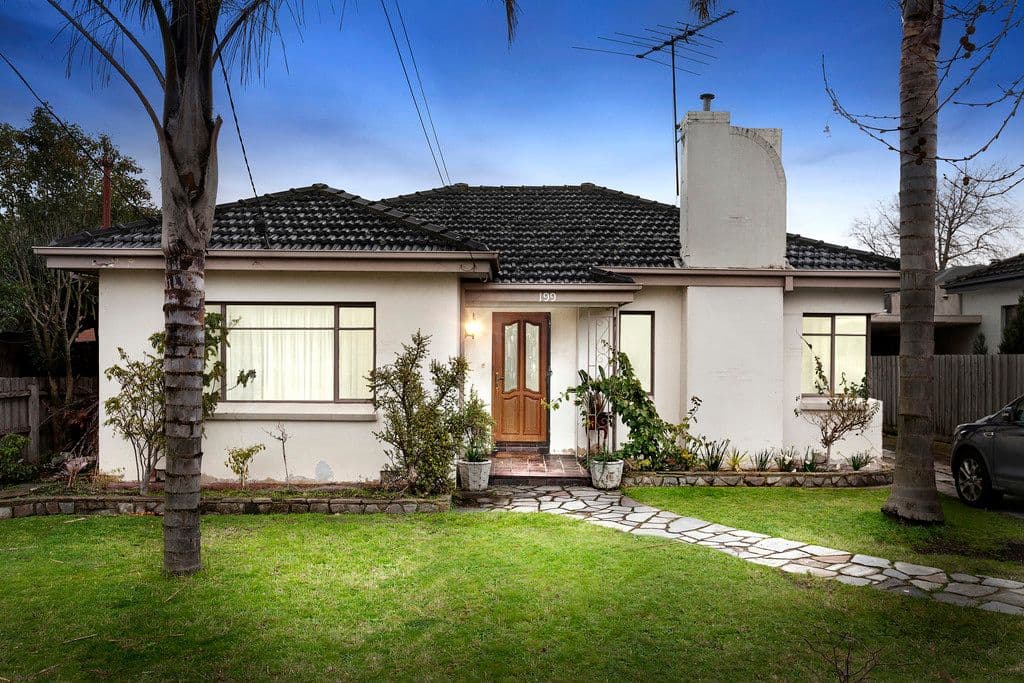 5 Poinsettia Street, Flinders View QLD 4305, Flinders View - Image 1