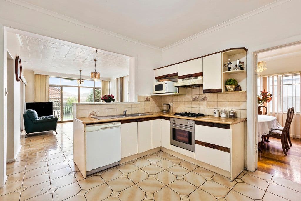 5 Poinsettia Street, Flinders View QLD 4305, Flinders View - Thumbnail 3