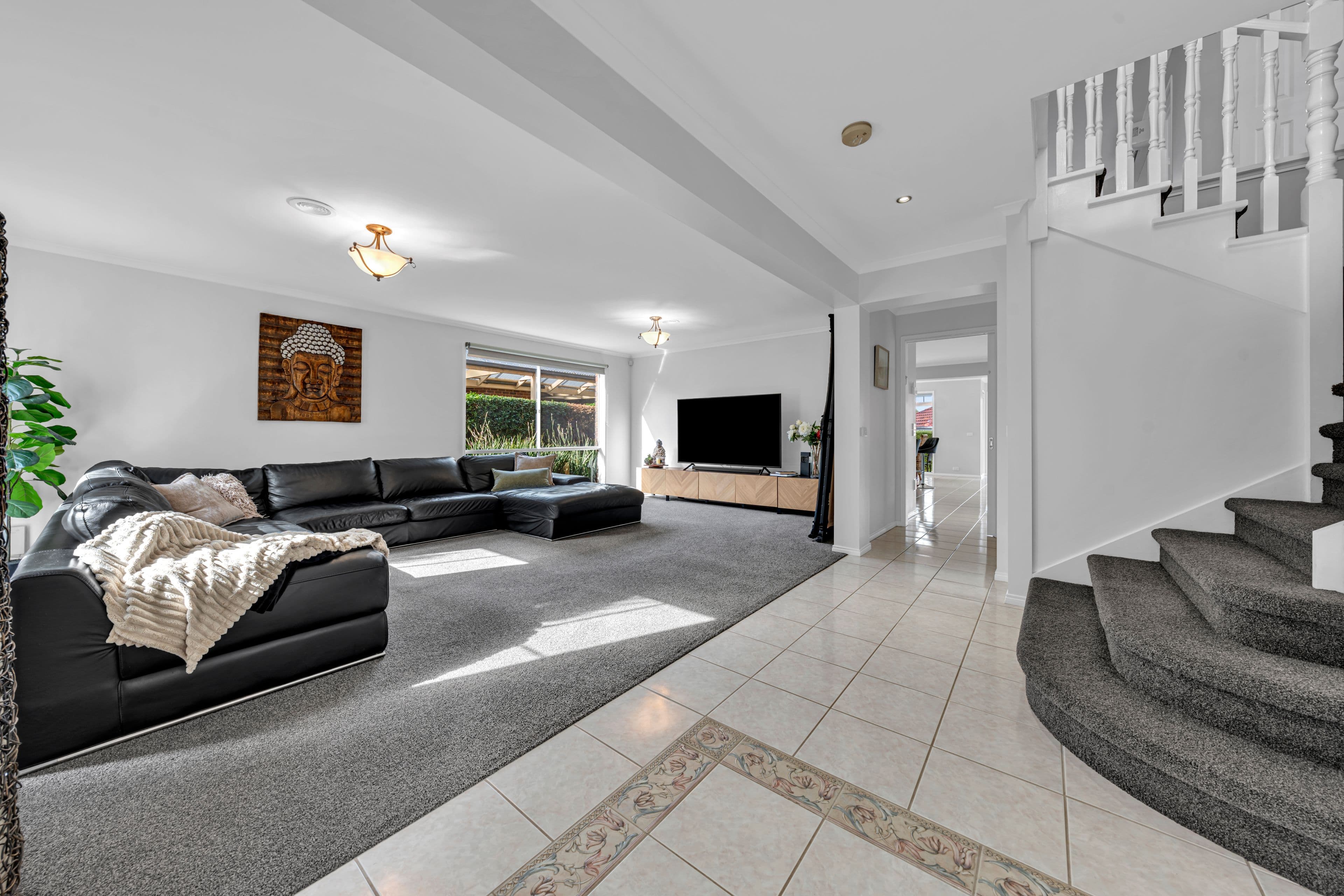 13 Lexington Close, Rowville VIC 3178, Rowville - Thumbnail 3