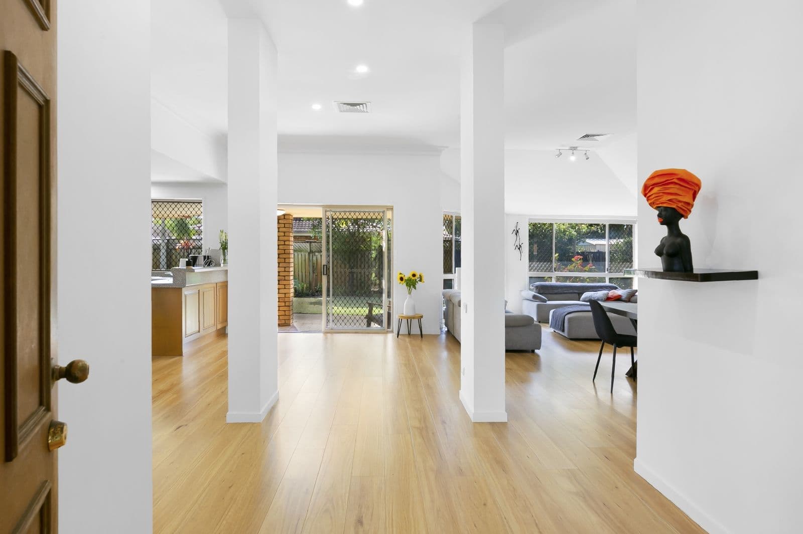 14 Yarraville Street, Robina QLD 4226, Robina - Thumbnail 2