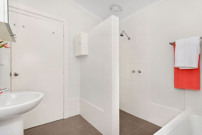 12 McCrory Street, Coburg VIC 3058, Coburg - Thumbnail 7