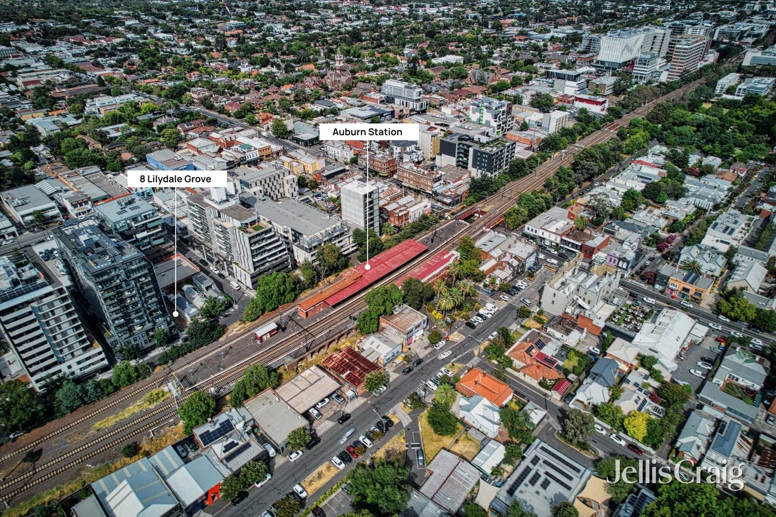 8 Lilydale Grove, Hawthorn East
    
    
      
        136 m2, Hawthorn East - Thumbnail 5