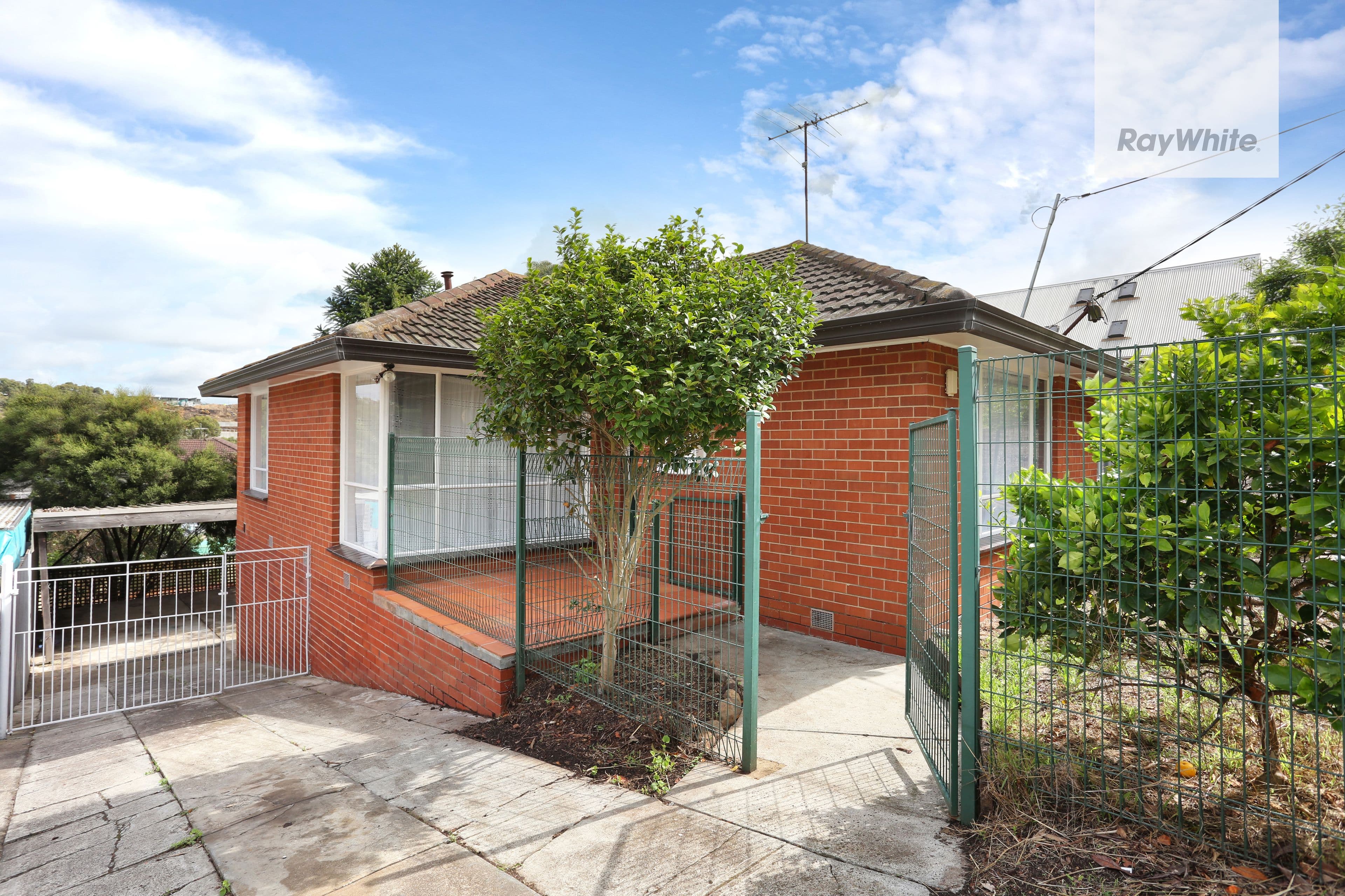 5 Rhonda Street, Avondale Heights VIC 3034, Avondale Heights - Thumbnail 2