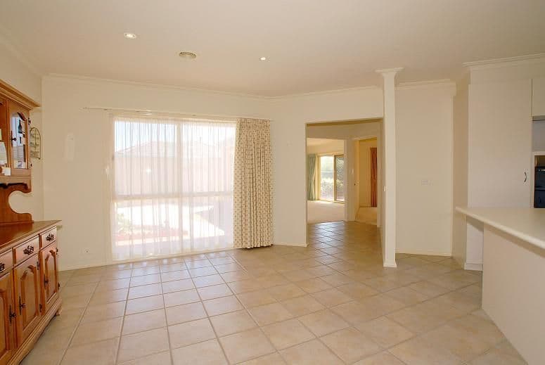81 Yuille Street, FRANKSTON SOUTH VIC 3199, Frankston South - Thumbnail 3