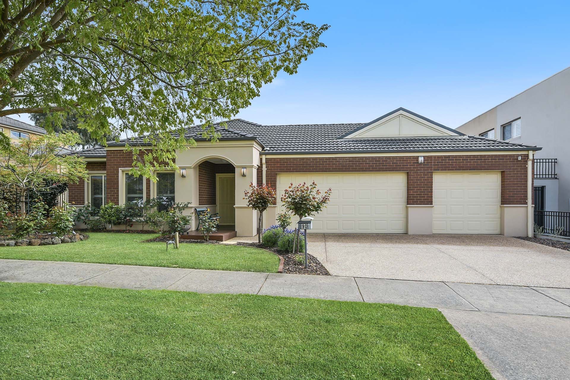 90 Fairholme Boulevard, Berwick VIC 3806, Berwick - Image 1