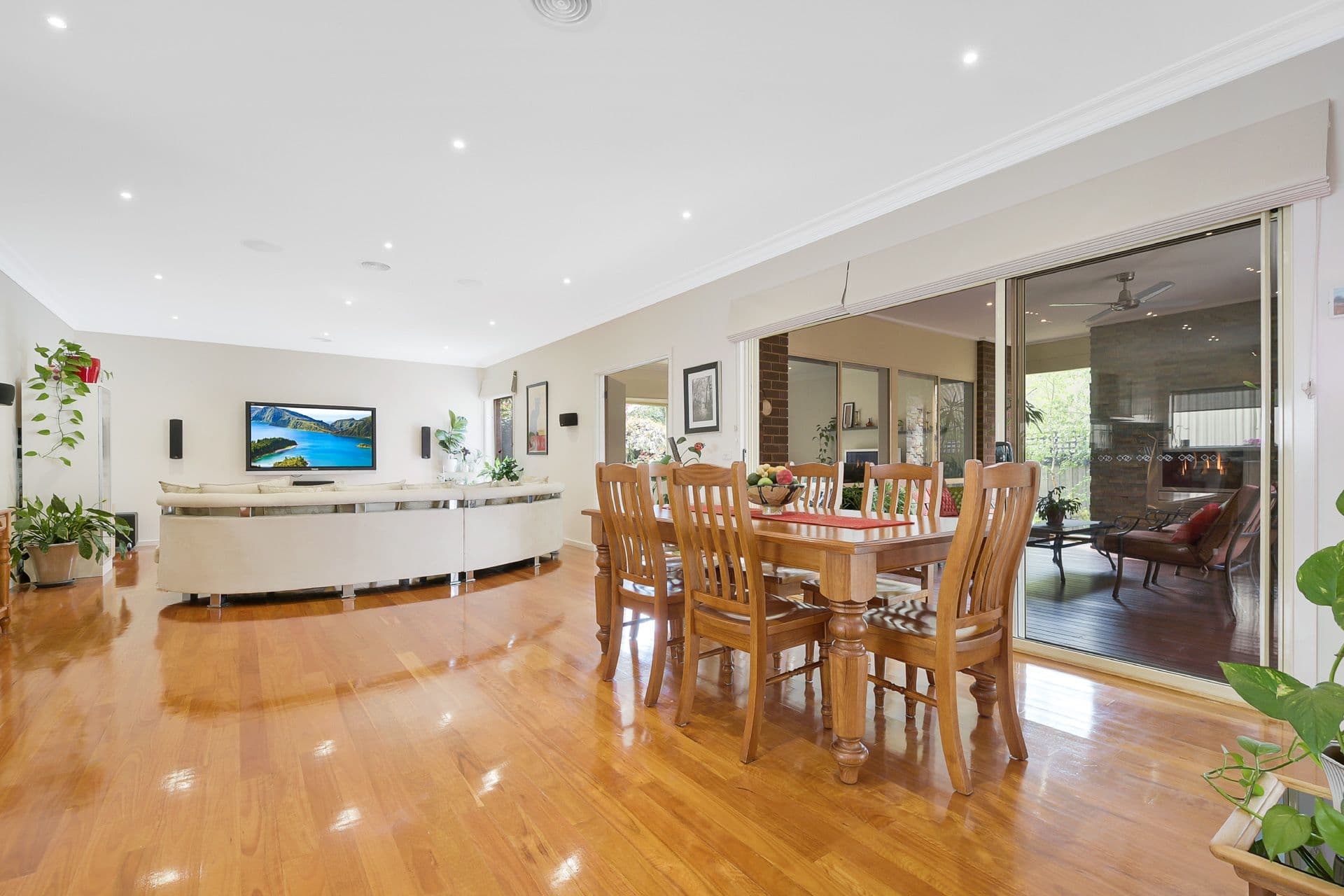 90 Fairholme Boulevard, Berwick VIC 3806, Berwick - Thumbnail 4