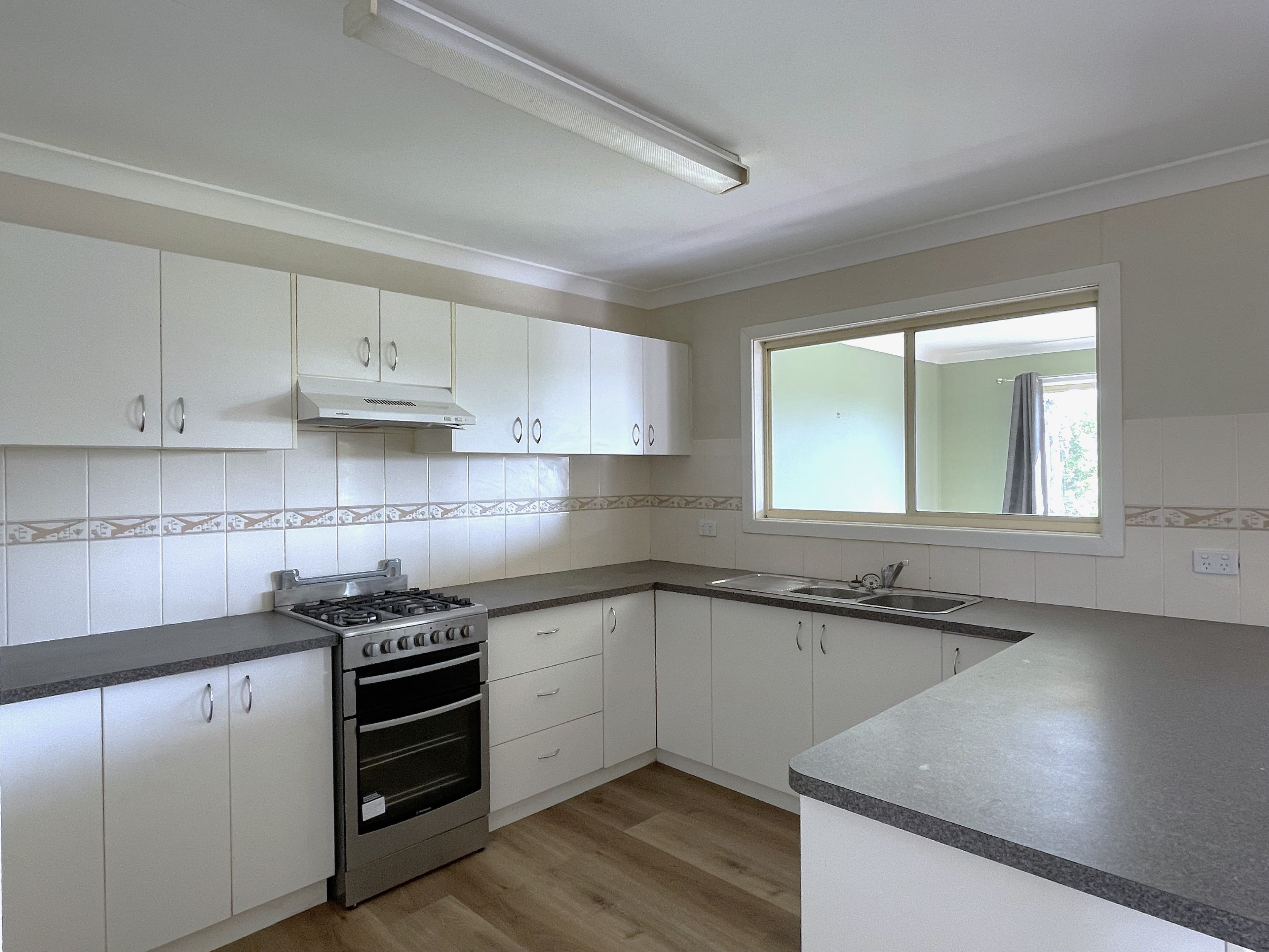 23 Tom Street, Gundagai NSW 2722, Gundagai - Thumbnail 2