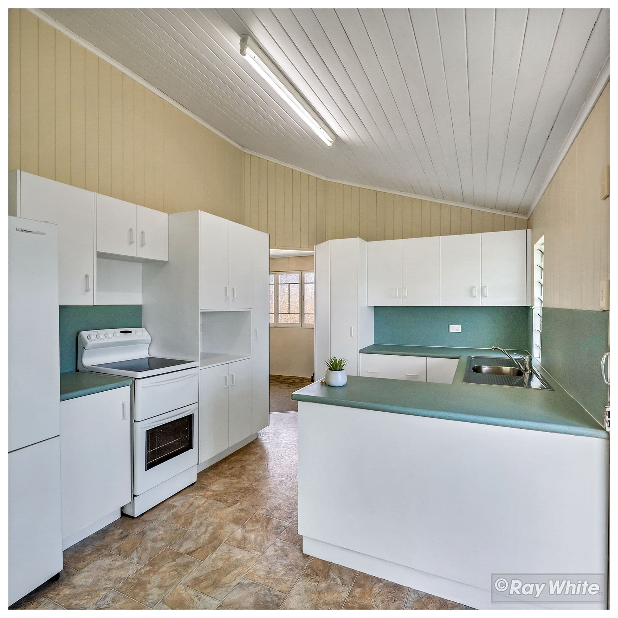 118 Edington Street, Berserker QLD 4701, Berserker - Thumbnail 3