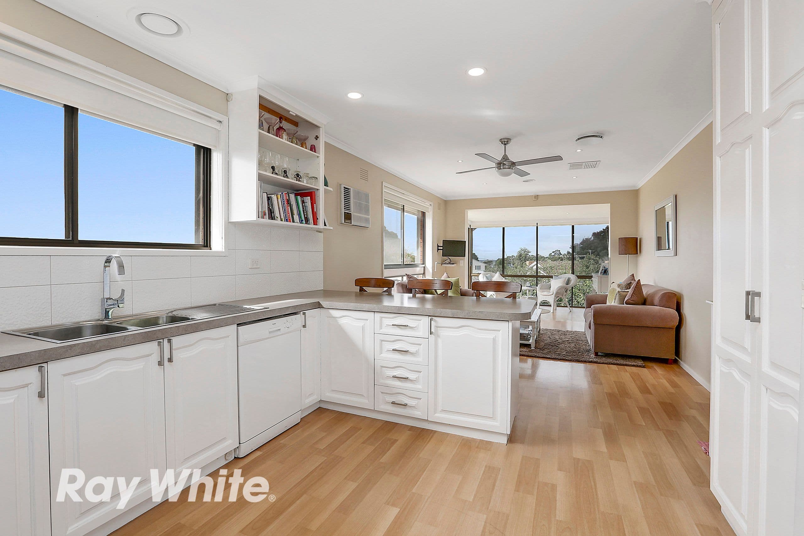 7 Royal Crescent, Hamlyn Heights VIC 3215, Hamlyn Heights - Thumbnail 6