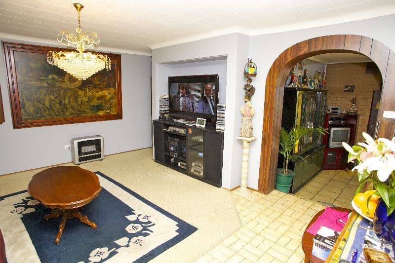 6 Roberts Avenue, BARRACK HEIGHTS NSW 2528, Barrack Heights - Thumbnail 4