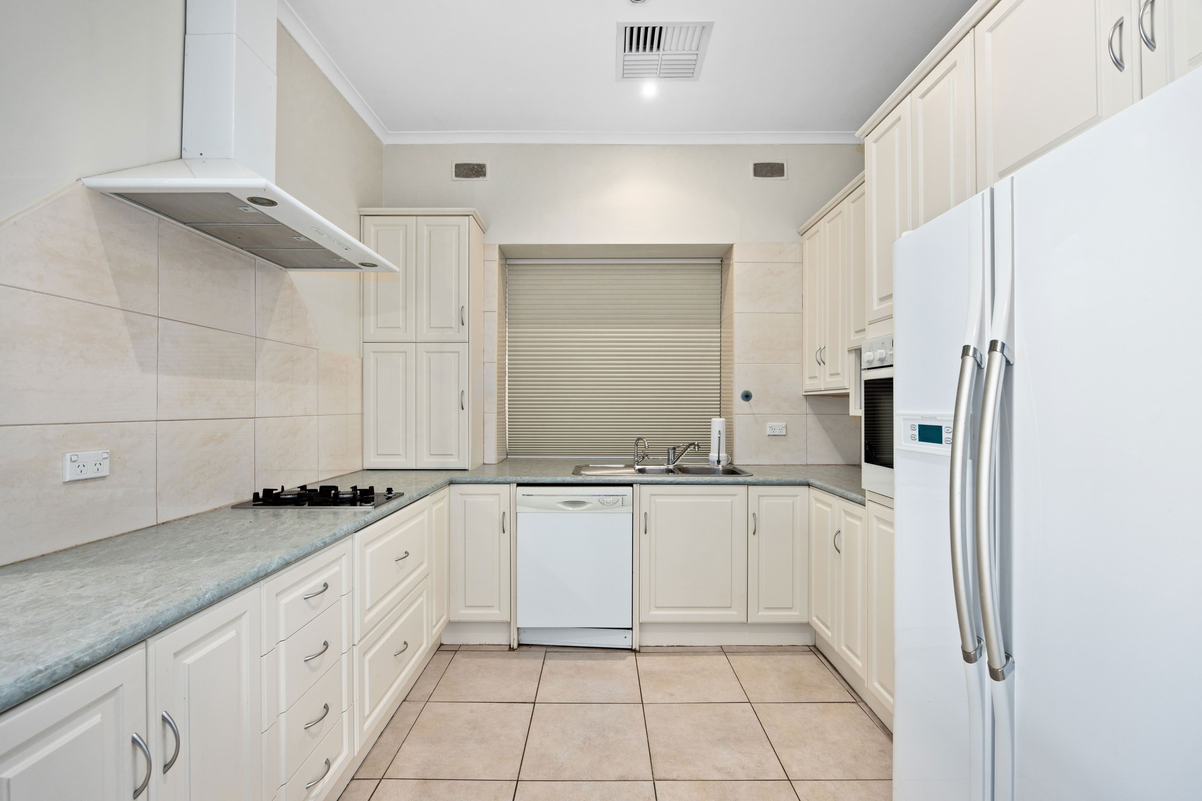 8 Kipling Avenue, Glengowrie SA 5044, Glengowrie - Thumbnail 4