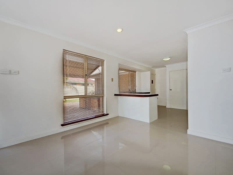 36 Admiralty Crescent, HALLS HEAD WA 6210, Halls Head - Thumbnail 5