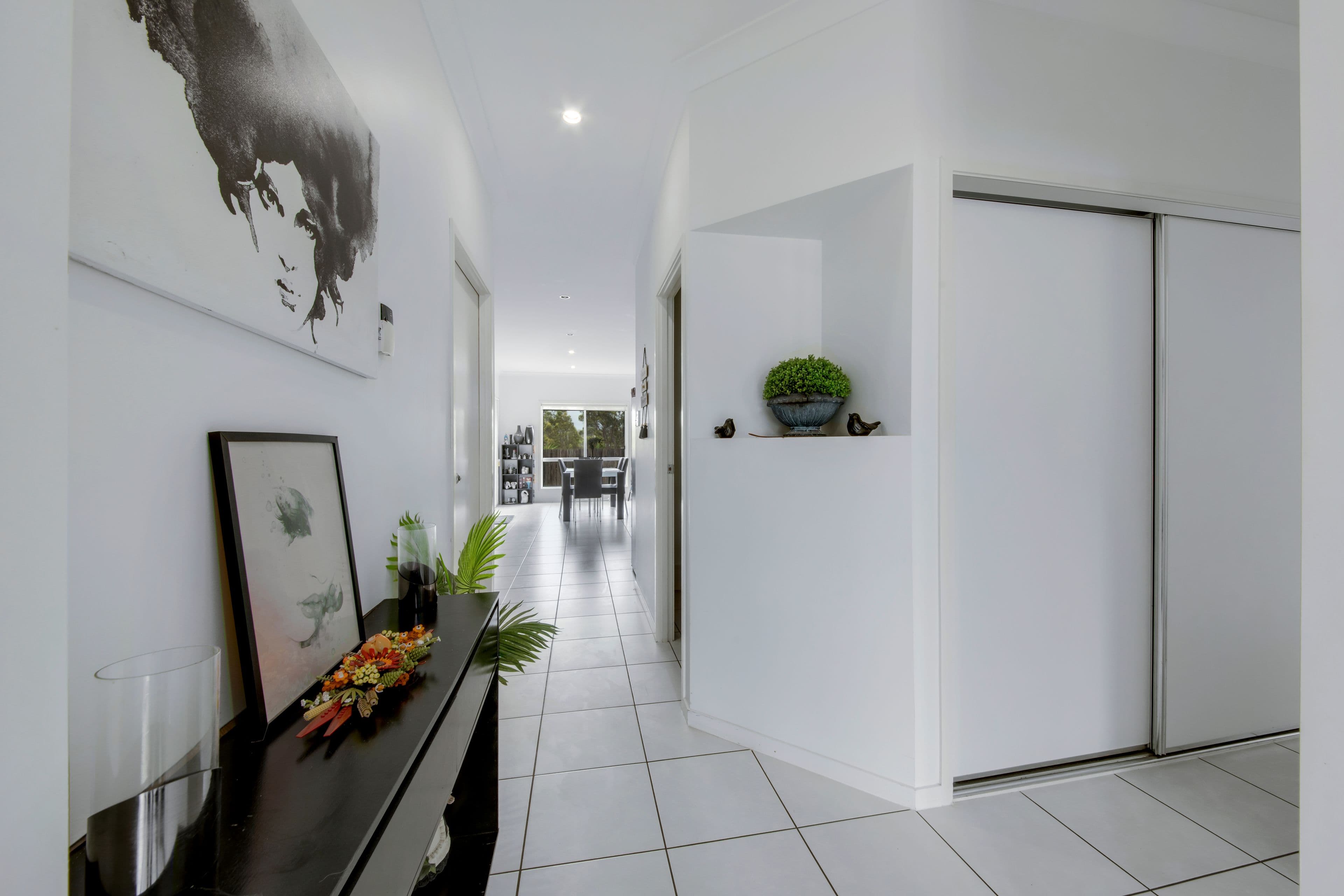 2 Bendee Street, Glen Eden QLD 4680, Glen Eden - Thumbnail 2