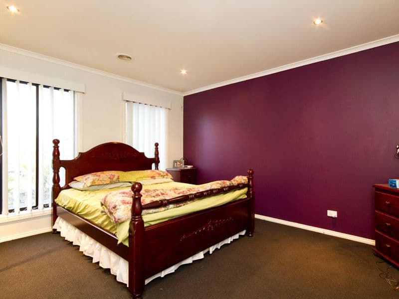 66 Robinswood Parade, NARRE WARREN SOUTH VIC 3805, Narre Warren South - Thumbnail 5
