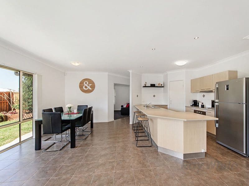 28 Lauradale Crescent, Ormeau QLD 4208, Ormeau - Thumbnail 5