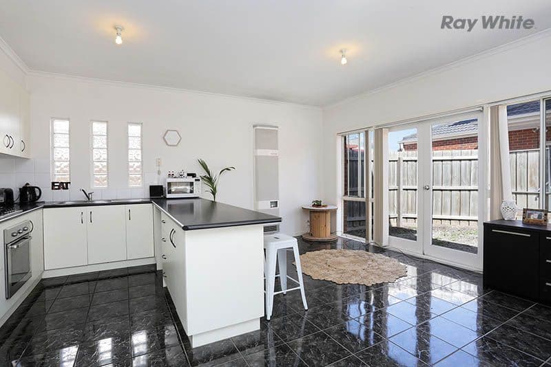 14 Muir Street, Point Cook VIC 3030, Point Cook - Thumbnail 2