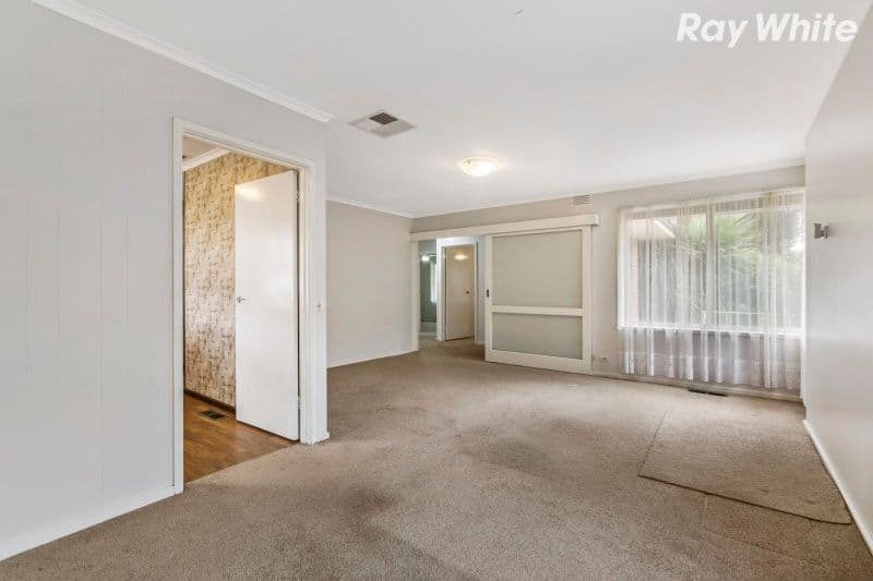 39 Laura Road, Knoxfield VIC 3180, Knoxfield - Thumbnail 4