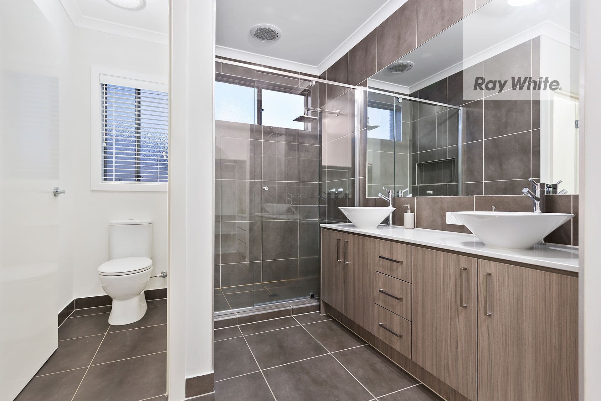 10 Belloza Way, Mernda VIC 3754, Mernda - Thumbnail 6