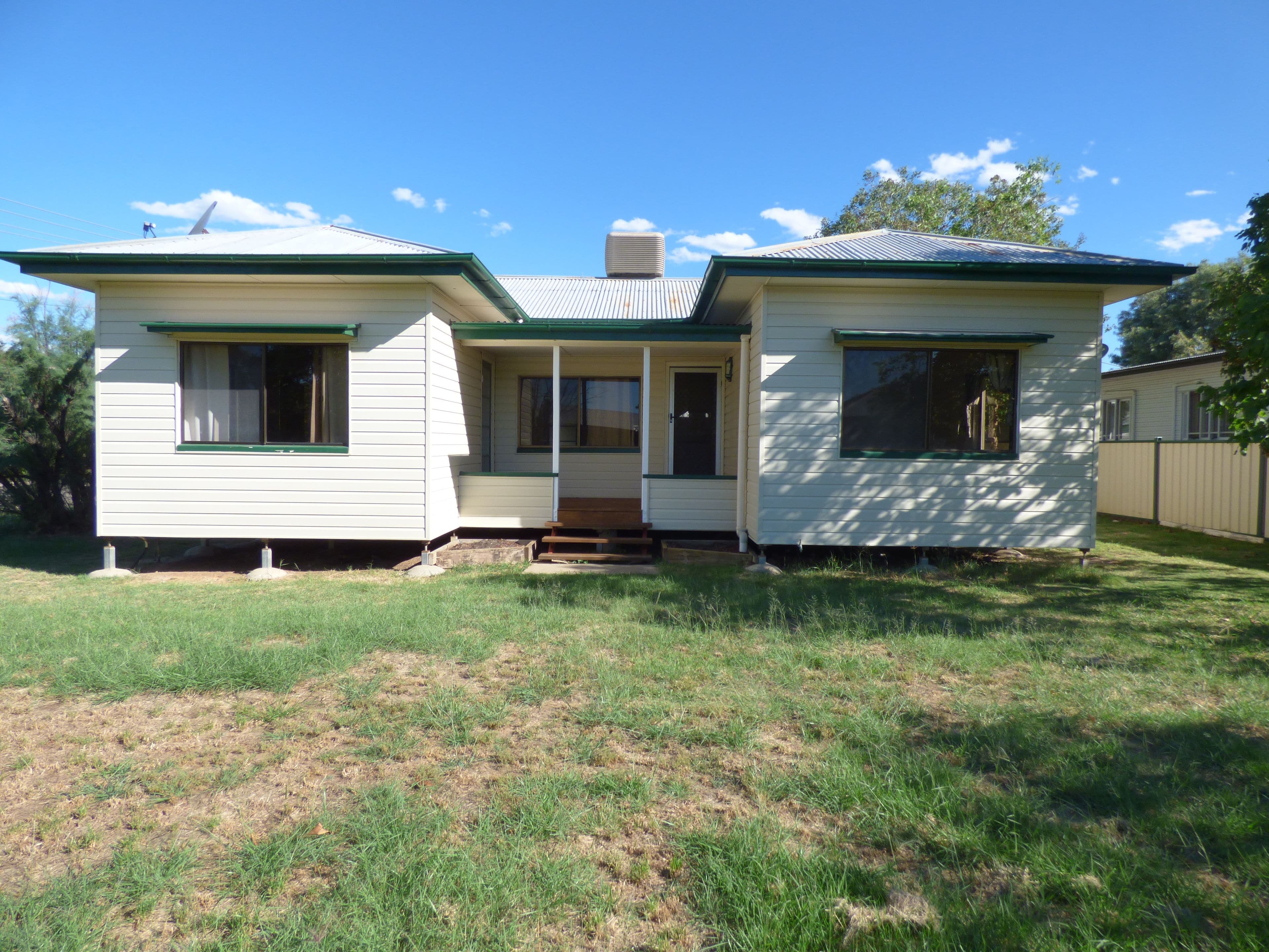 2 Saunders Street, Roma QLD 4455, Roma - Image 1