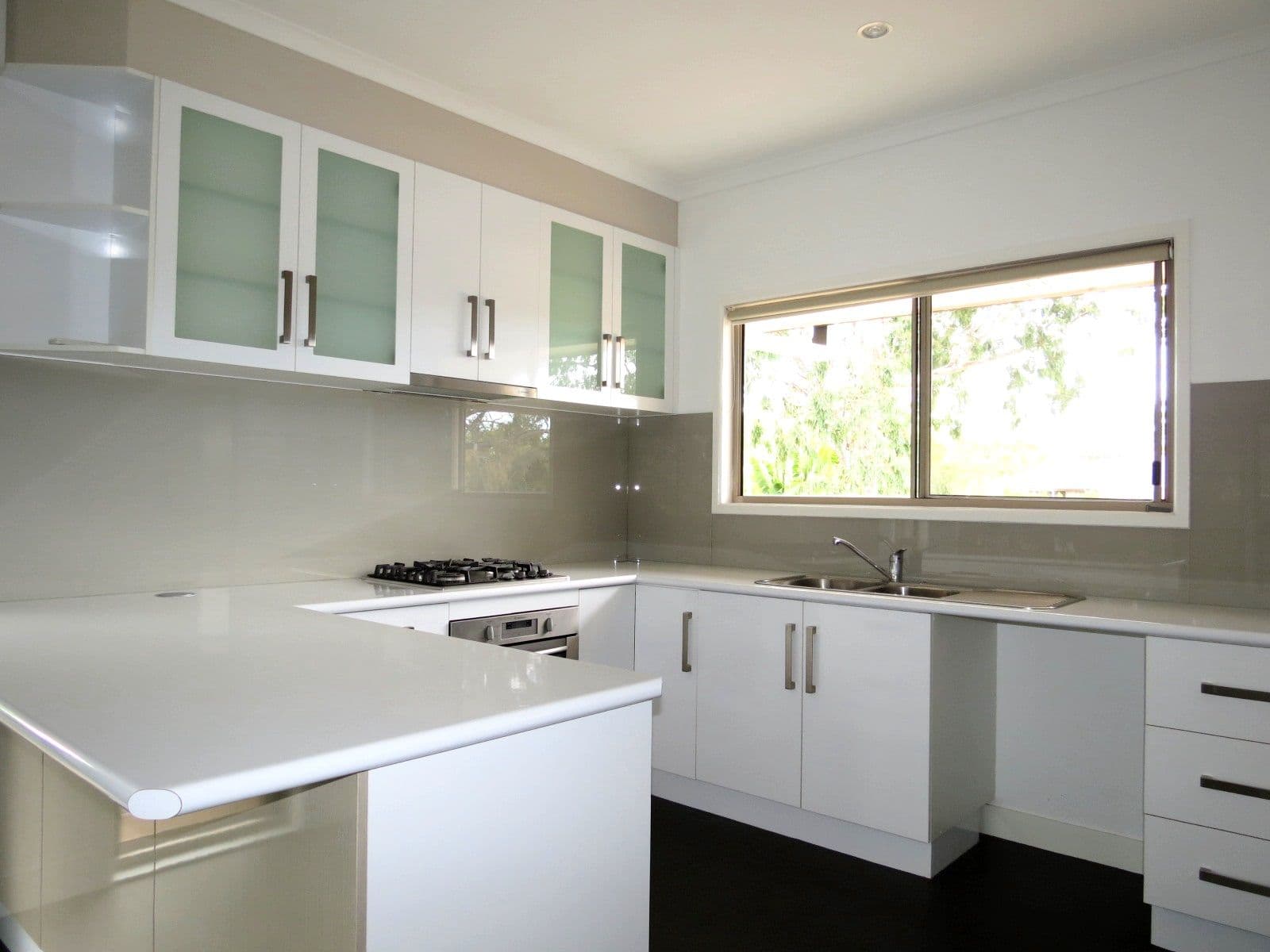 3 Michelle Place, EMERALD QLD 4720, Emerald - Thumbnail 2