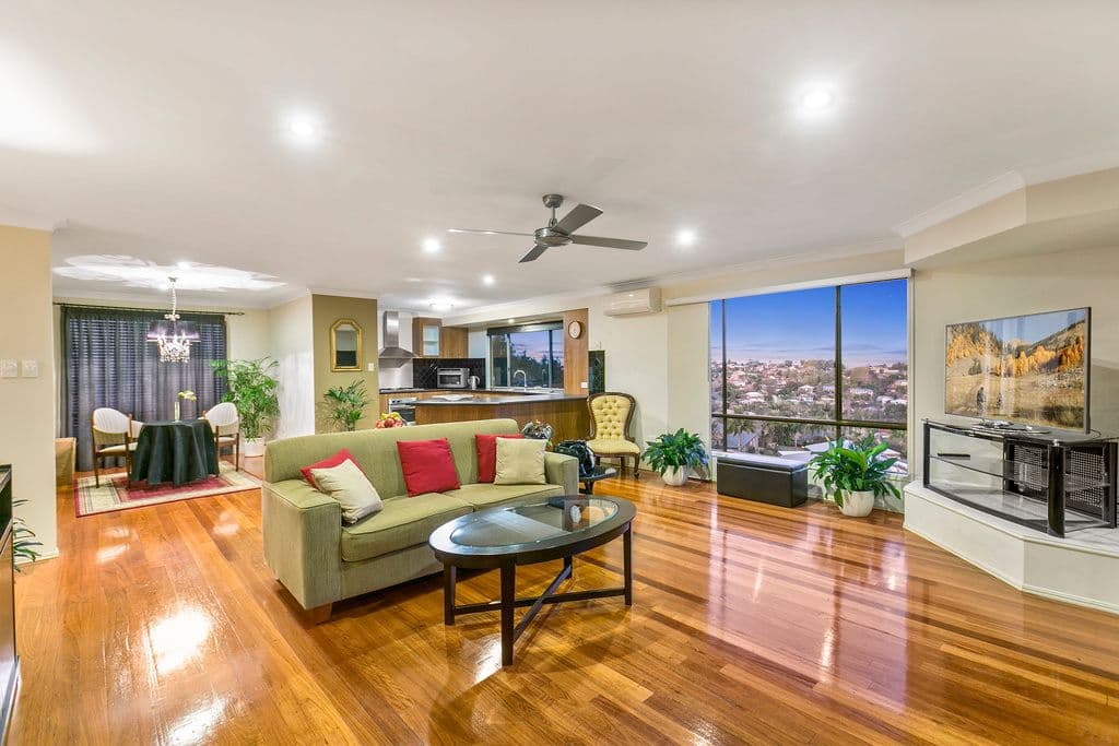 9 Tyrone Terrace, Banora Point NSW 2486, Banora Point - Thumbnail 2