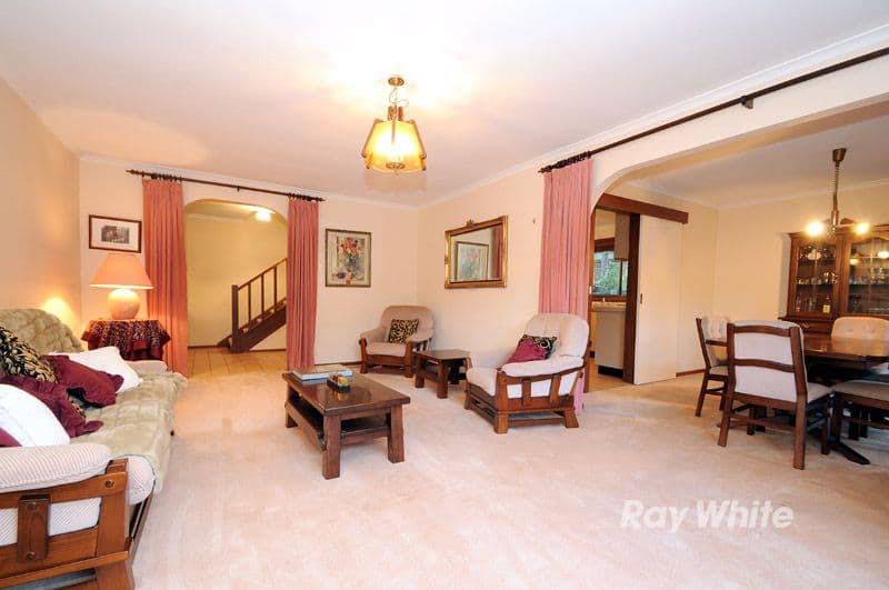 5 Calder Way, WANTIRNA SOUTH VIC 3152, Wantirna South - Thumbnail 2