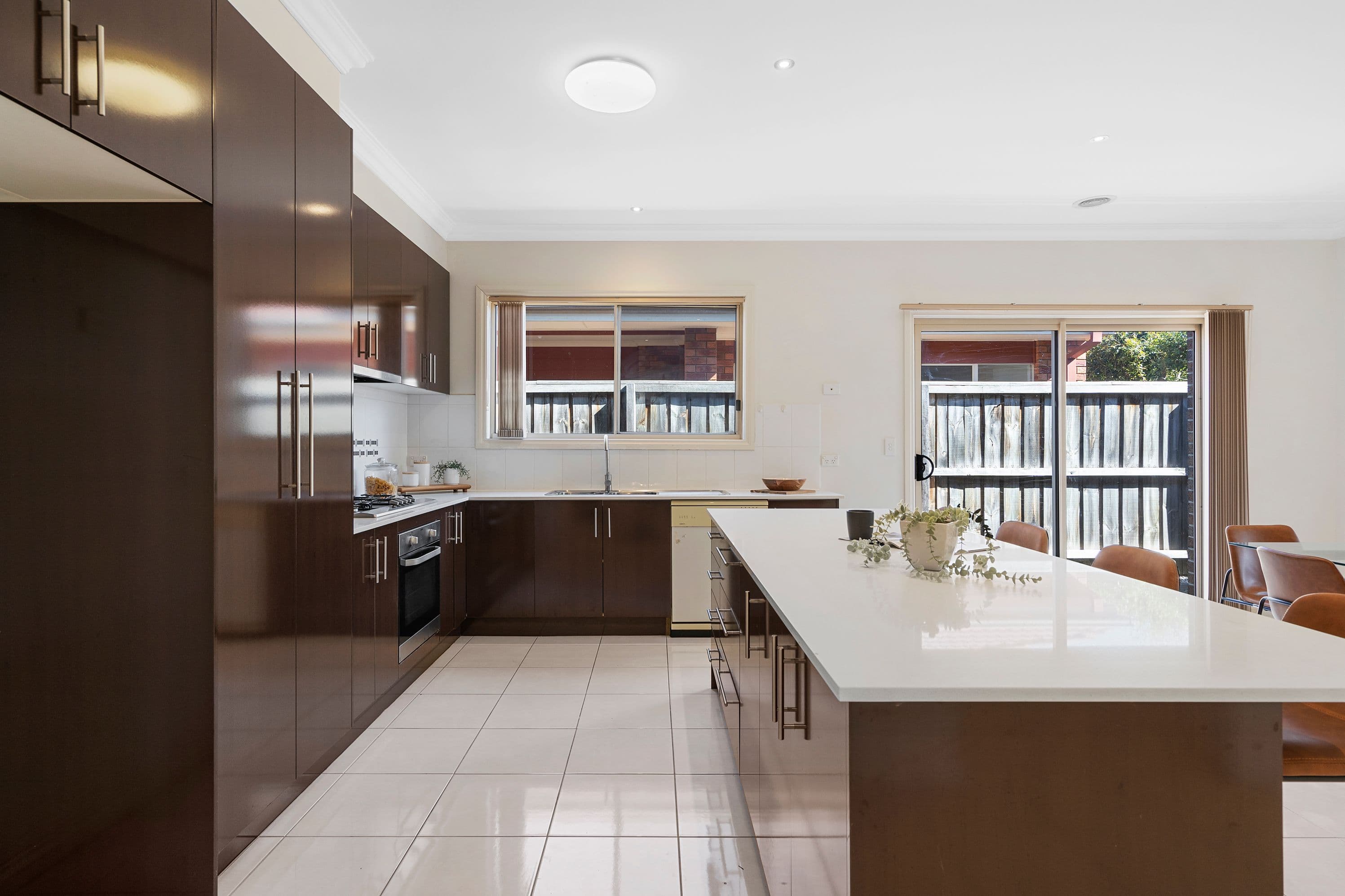 4 Pardalote Close, South Morang VIC 3752, South Morang - Thumbnail 3