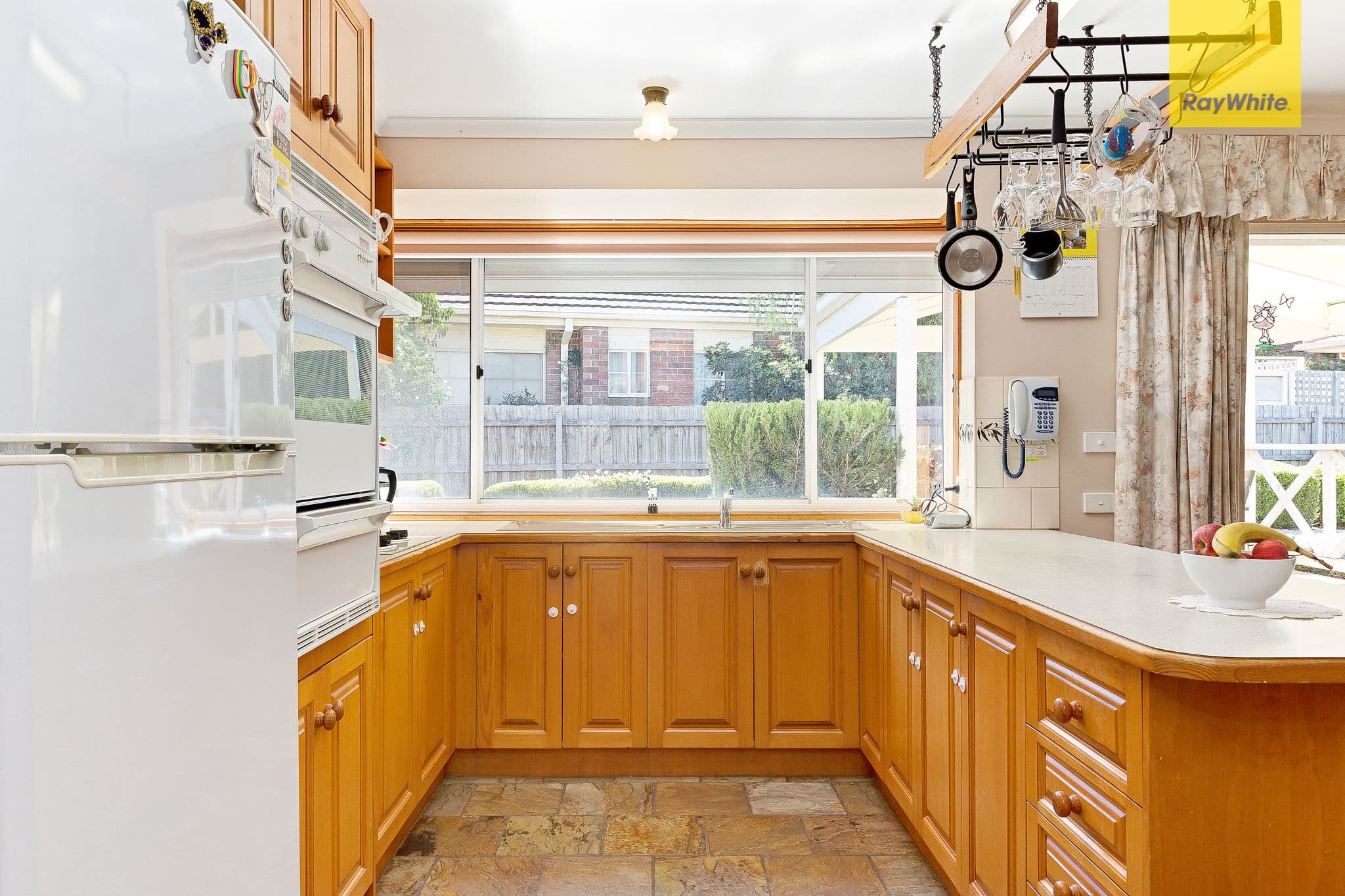 14 Diamond Court, Hillside VIC 3037, Hillside - Thumbnail 2